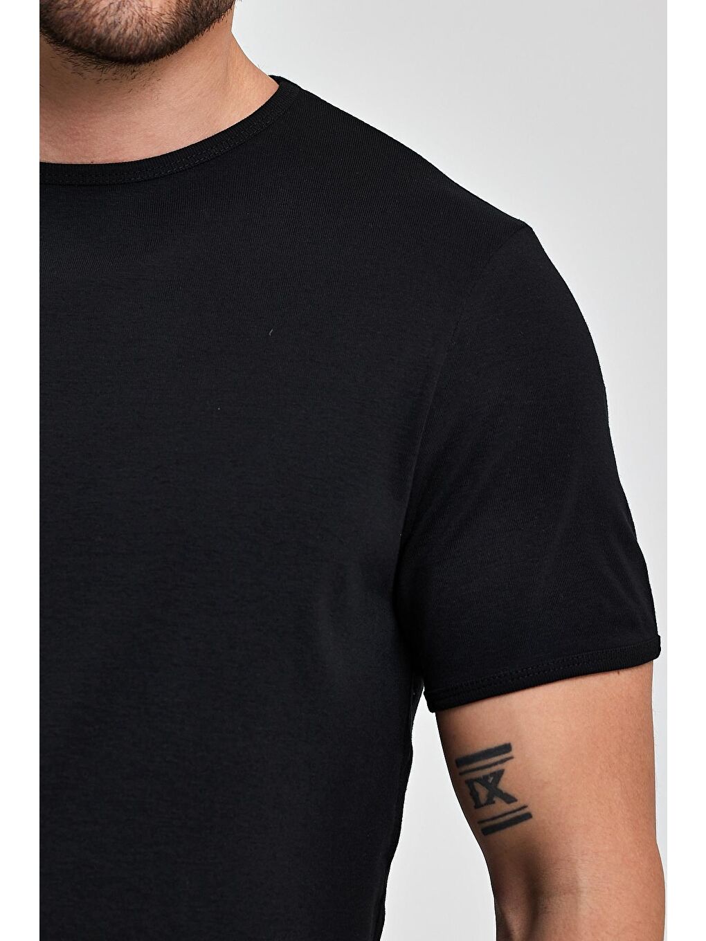 Siyah Erkek Ribana Bisiklet Yaka Tişört-2