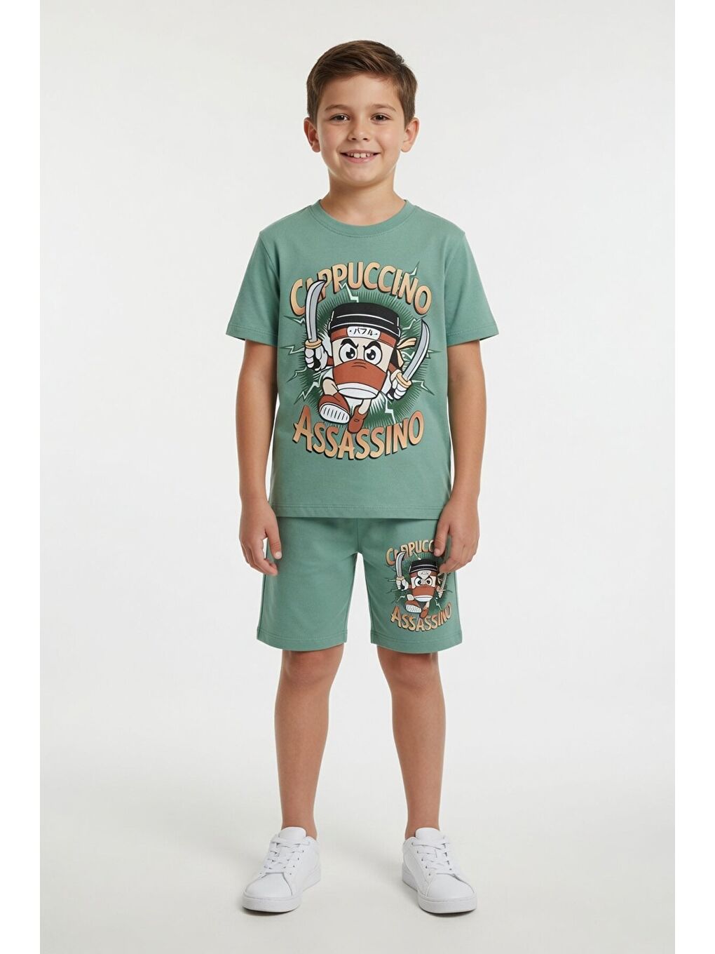 Yeşil Karakter Baskılı Bisiklet Yaka Tişörtlü Erkek Çocuk Şortlu Takım 23841