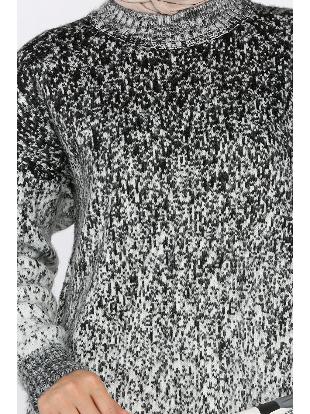 Siyah Bisiklet Yaka Çift Renkli Tesettür Triko Tunik (s-m-l-xl Beden Uyumludur.)-7