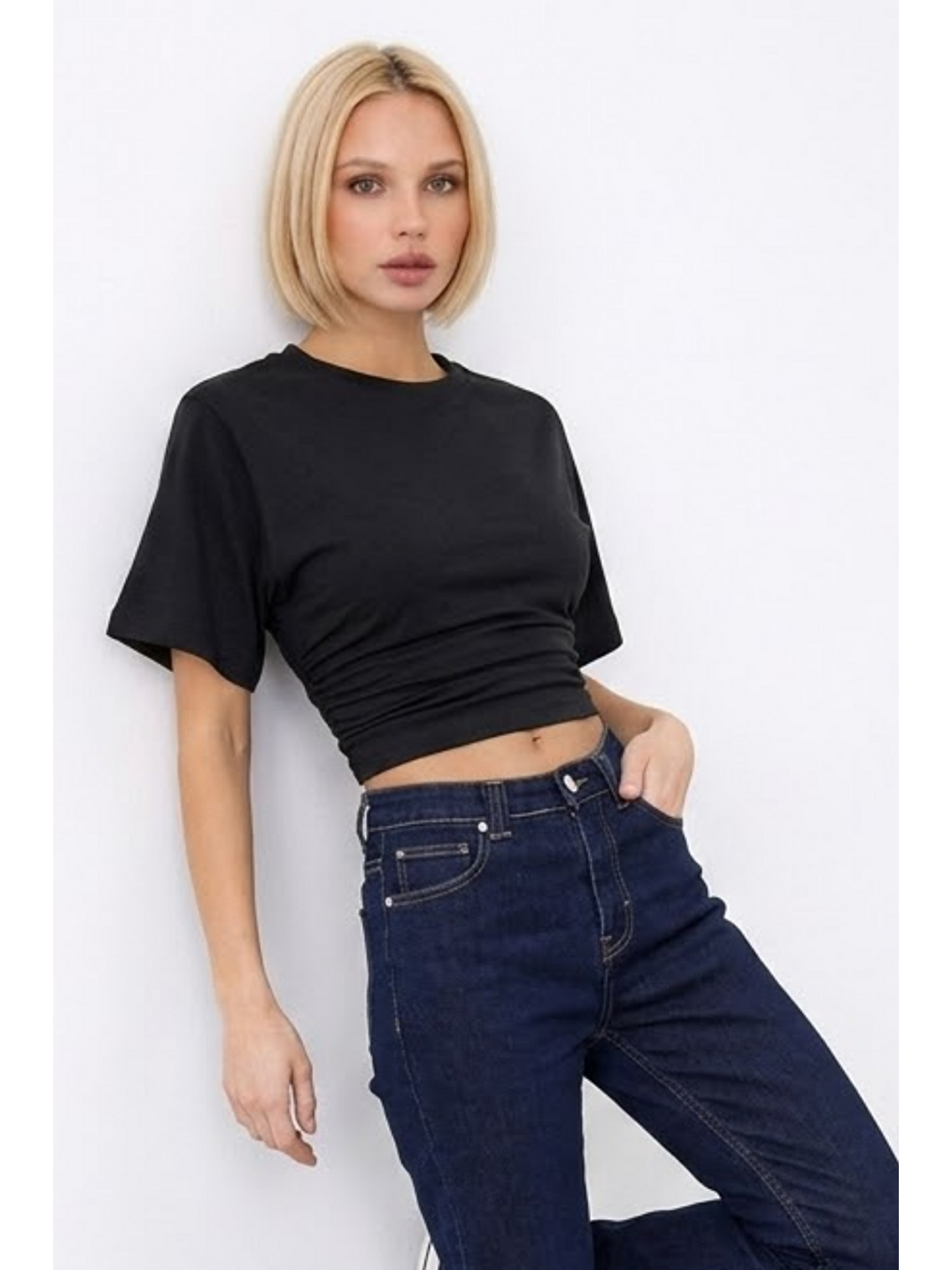 Kadın Fashion Slim Fit Siyah Crop Tişört-2