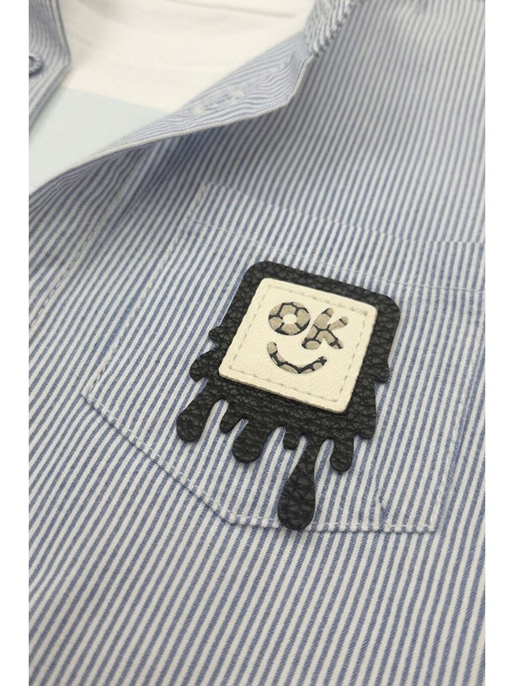 Mavi Erkek Çocuk Çizgili Gömlek Ve Baskılı Tişörtlü 3'Lü Pantolonlu Takım-3