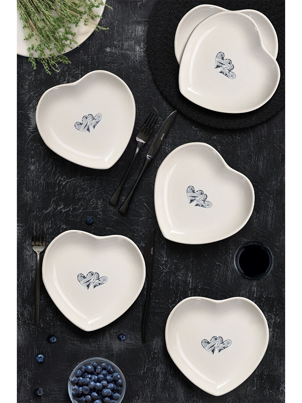 Beyaz Amour Kalp Pasta Tabağı 20 Cm 4 Adet