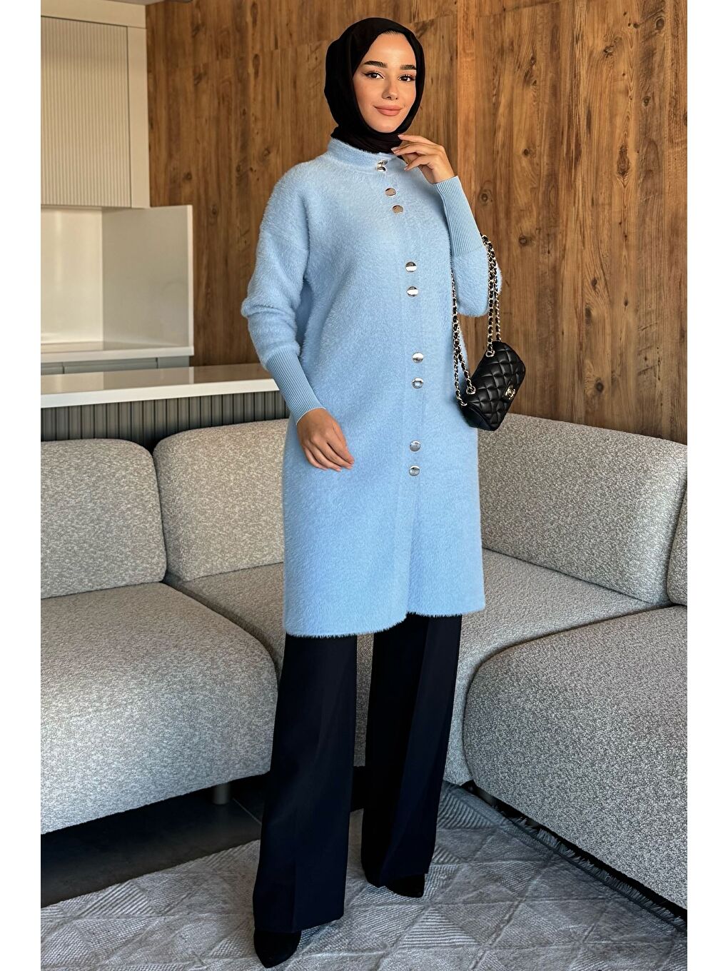 Mavi Gold Düğmeli Tesettür Yumoş Triko Hırka-3