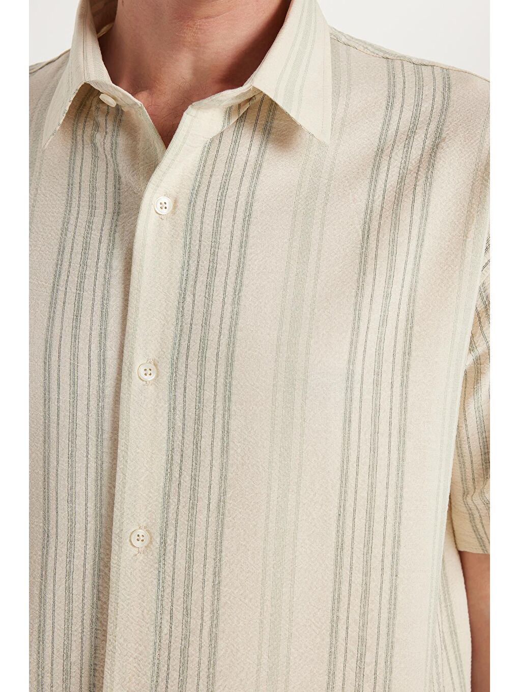 Karışık Erkek Relax Fit Rahat Kesim Kısa Kollu Çizgili Spor Yaka Gömlek-2