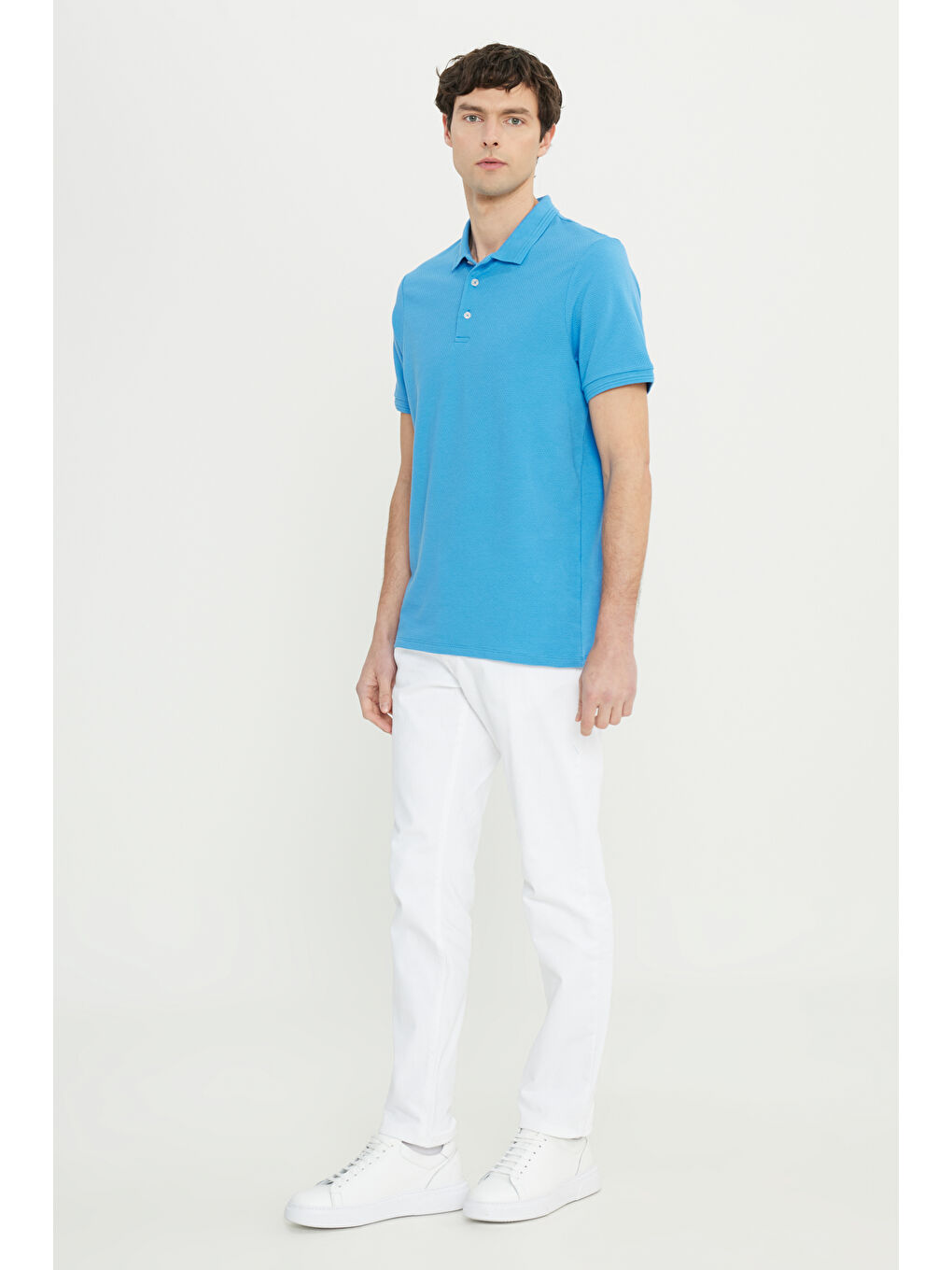 Erkek Koyu Mavi Pamuklu Slim Fit Dar Kesim Polo Yaka Jakarlı Esnek Tişört-1