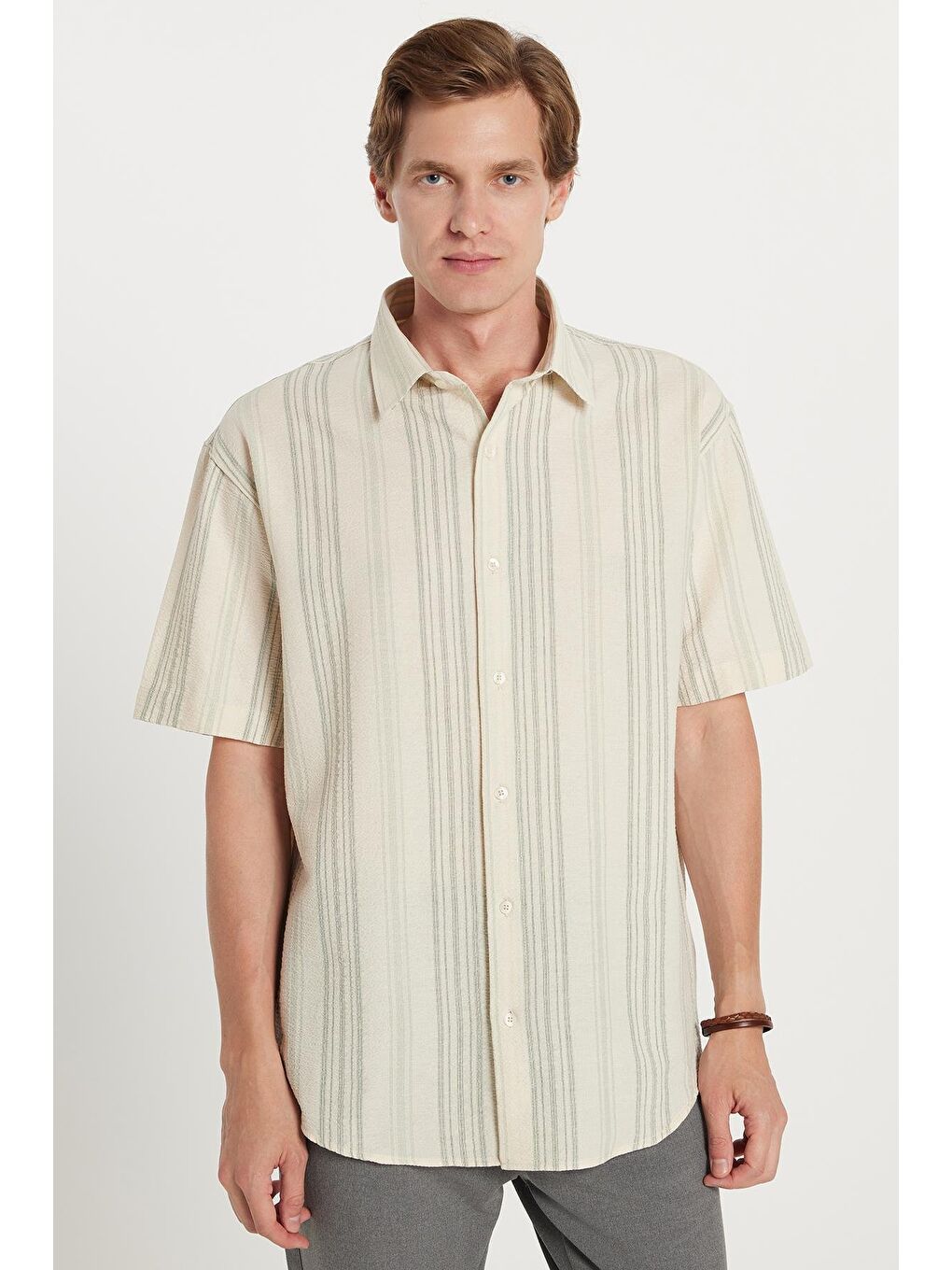 Karışık Erkek Relax Fit Rahat Kesim Kısa Kollu Çizgili Spor Yaka Gömlek-3