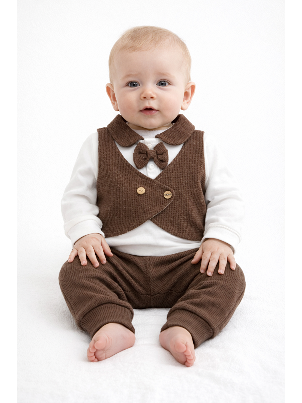Kahverengi Erkek Bebek 2li Alt- Üst Takımı Papyonlu Yelek Görünümlü Bayramlık Seti Waffle Kumaş-2