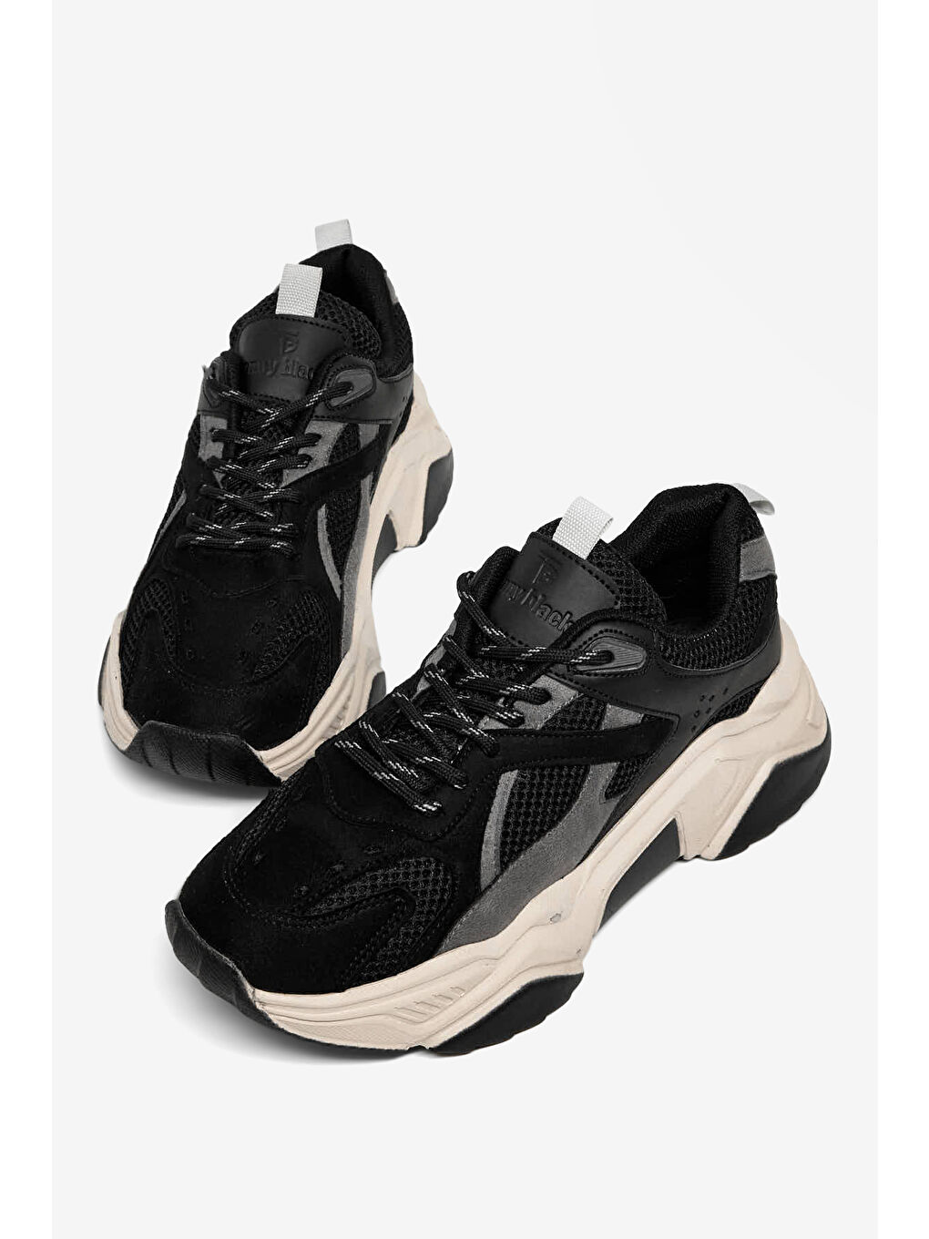 Kadın Siyah Rahat Kalıp Poli Taban Bağcıklı Sneaker-2