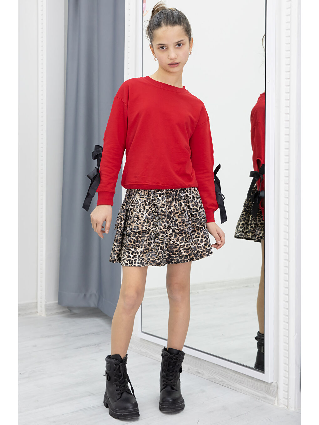 Kırmızı Kolları Fiyonk Detaylı Badili Leopar Etekli Kız Çocuk Takım 20188-2