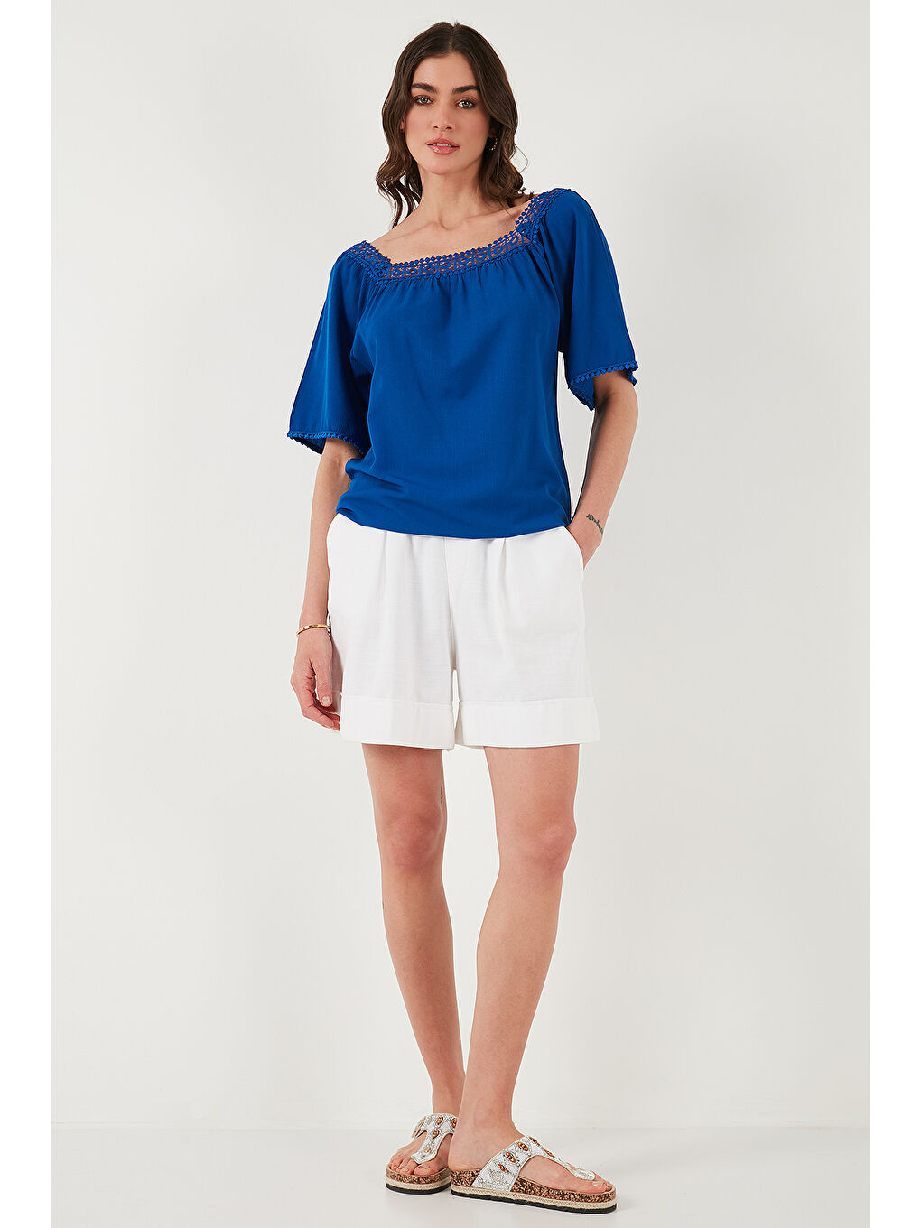 Lela Mavi Güpürlü Regular Fit Kare Yaka Kadın Bluz 5869003 - 3