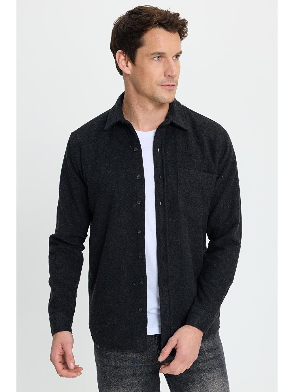 Erkek Regular Fit Klasik Kesim Düz Cepli Koyu Antrasit Oduncu Gömlek-4