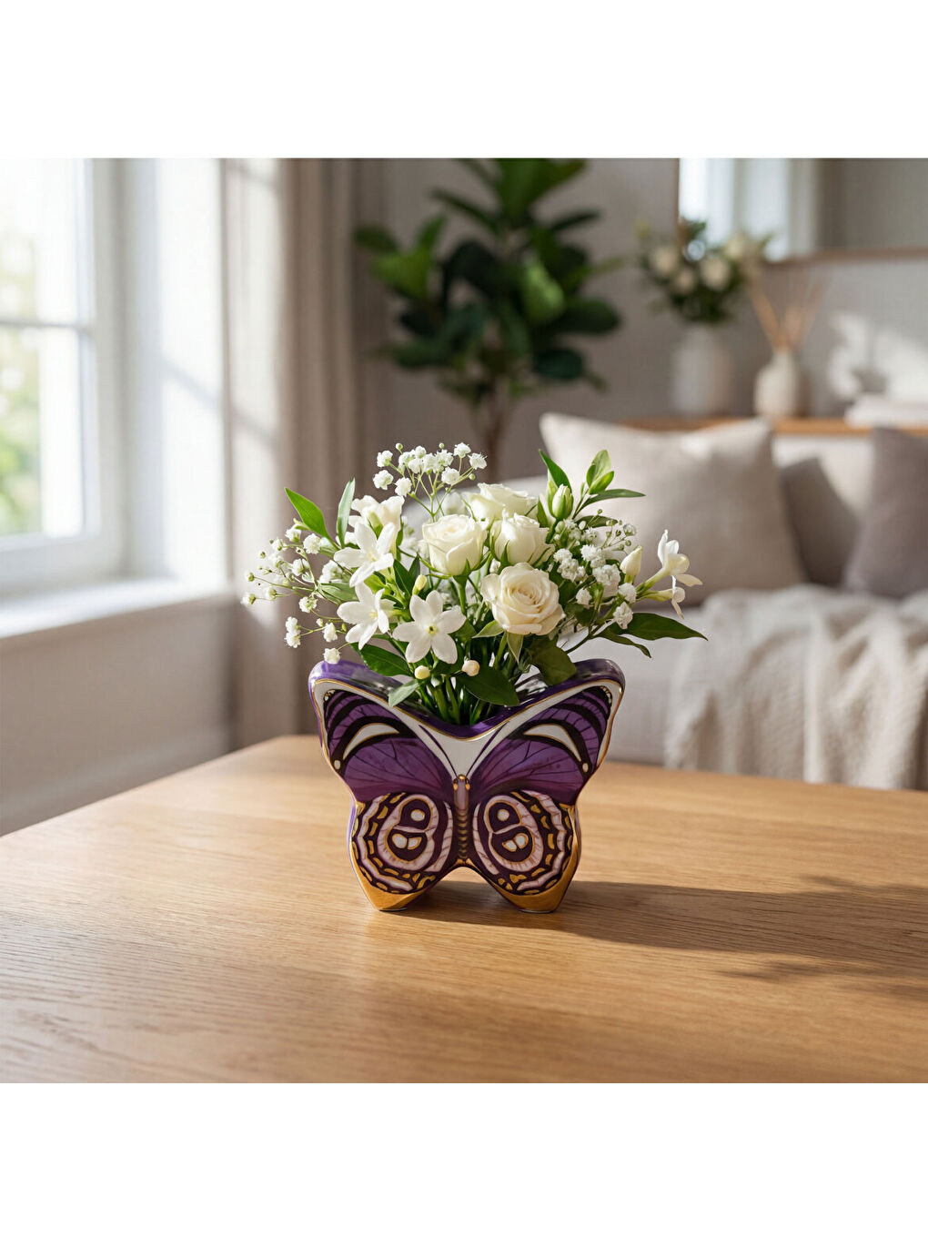 Ekru El Dekoru Kelebek Tasarımlı Dekoratif Porselen Vazo Mor 13x10 Cm