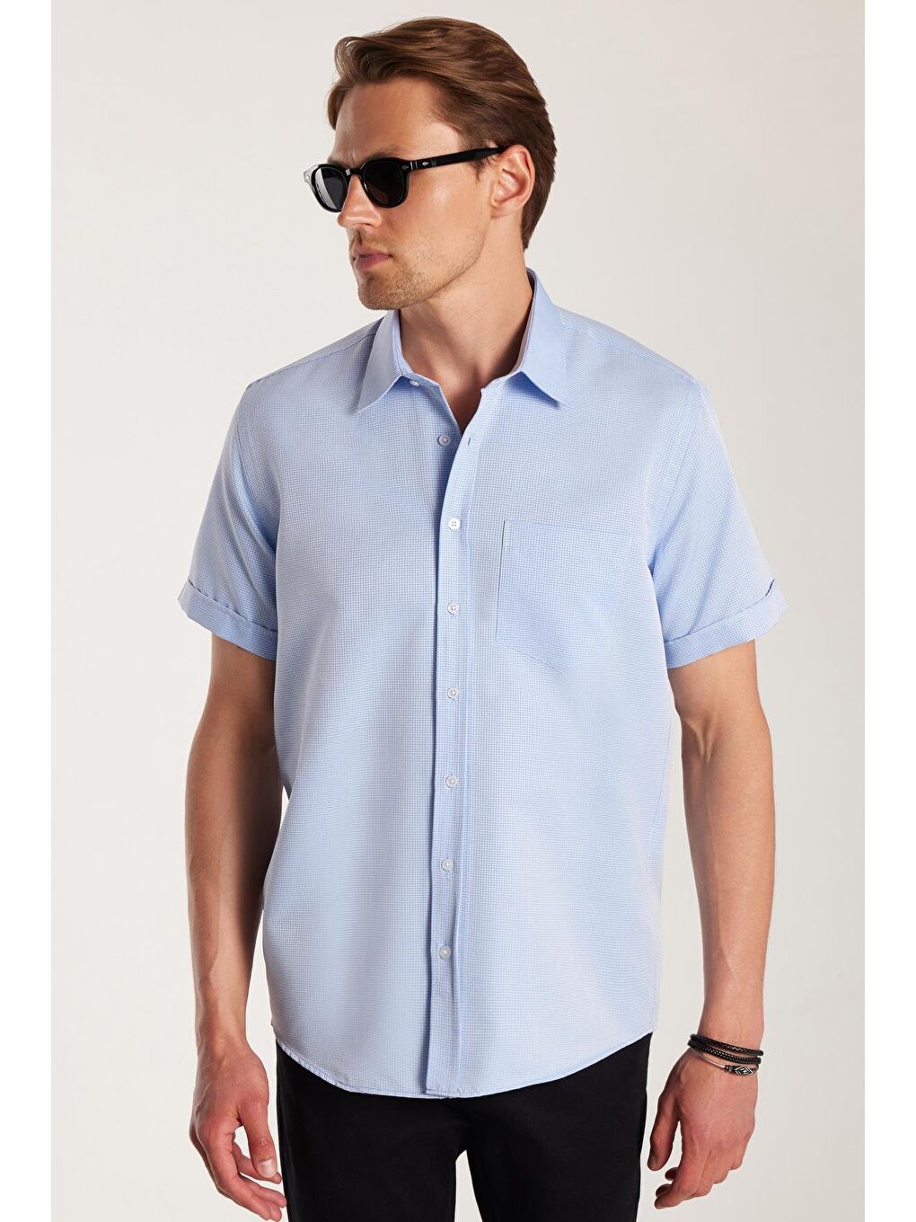 Erkek Regular Fit Klasik Kesim Kısa Kollu Pamuklu Tek Cepli Armürlü Mavi Gömlek-1