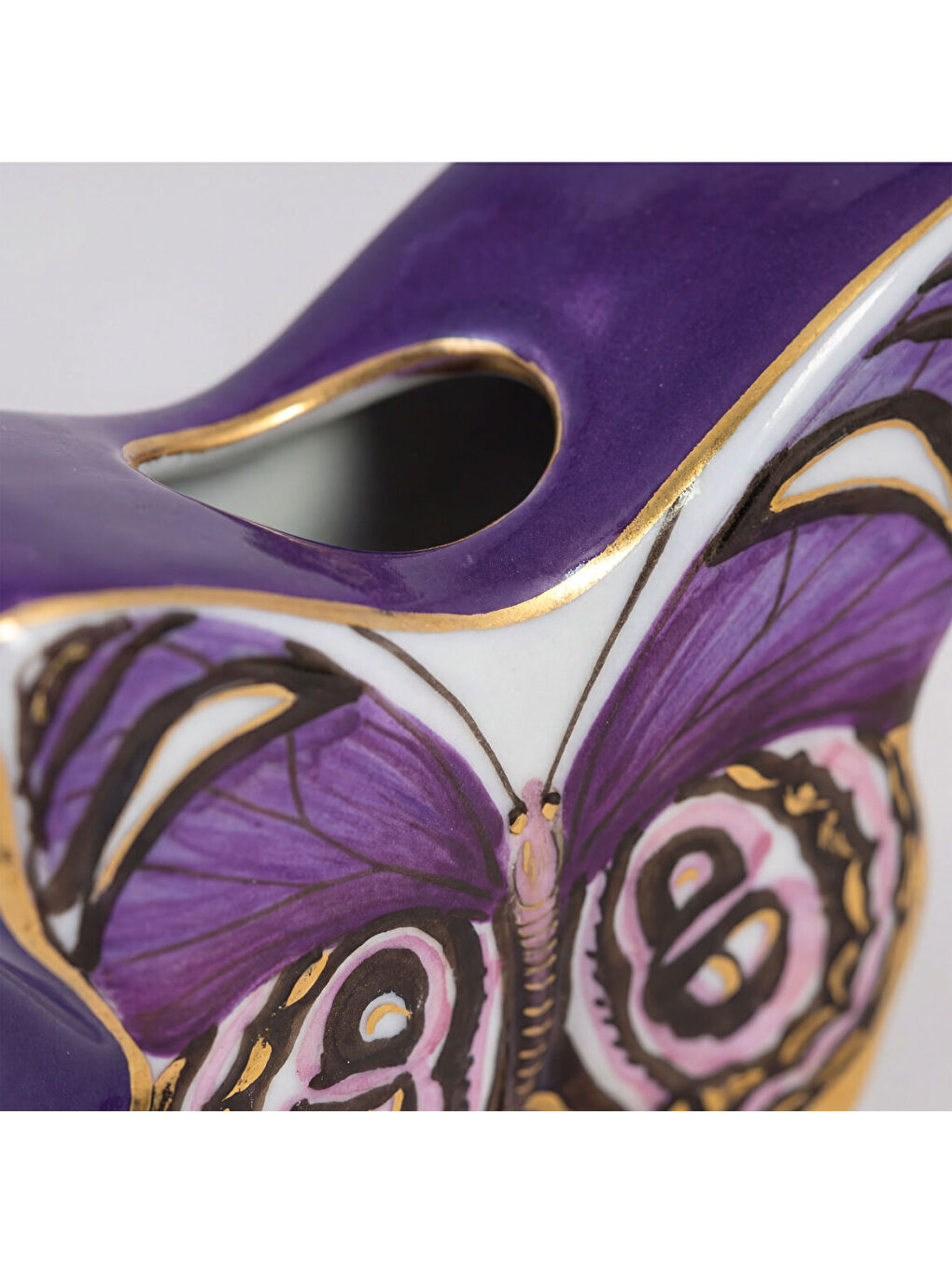 Ekru El Dekoru Kelebek Tasarımlı Dekoratif Porselen Vazo Mor 13x10 Cm-1