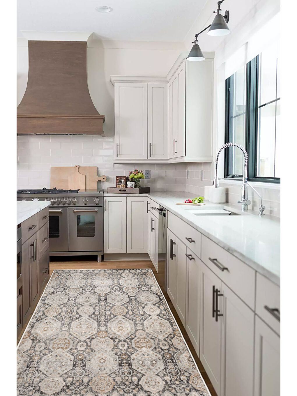 Kahverengi Dekoratif Özel Tasarım Yıkanabilir İnce Kaymaz Tabanlı Modern Halı KECE FR16-4