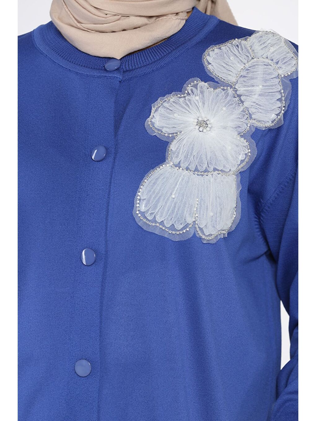 Mavi Çiçek Figürlü Ön Düğmeli Tesettür Triko Hırka (s-m-l-xl Beden Uyumludur.)-7