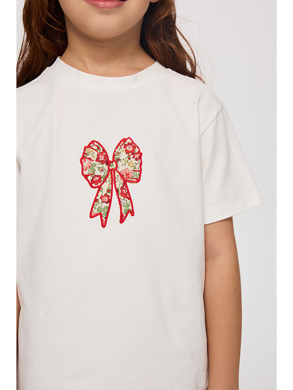 Ekru Liberty Kumaş Nakışlı Kız Çocuk Tişört-5