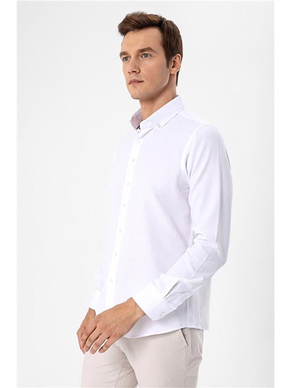 Beyaz Slim Düz Düğmeli Yaka Gömlek-7