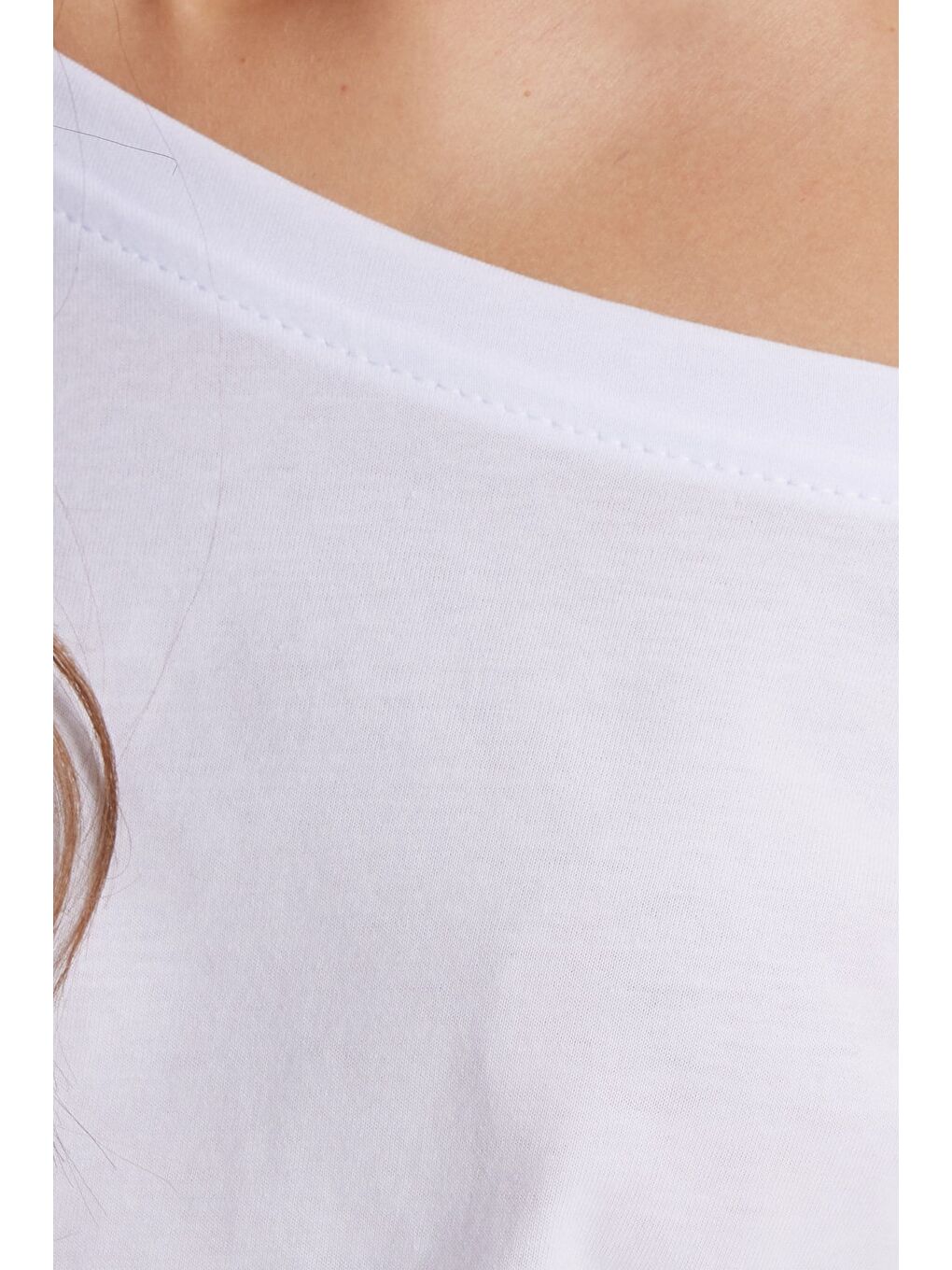 Kadın Slim Fit Dar Kesim %100 Pamuk Kayık Yaka Kısa Kollu Beyaz Tişört-4
