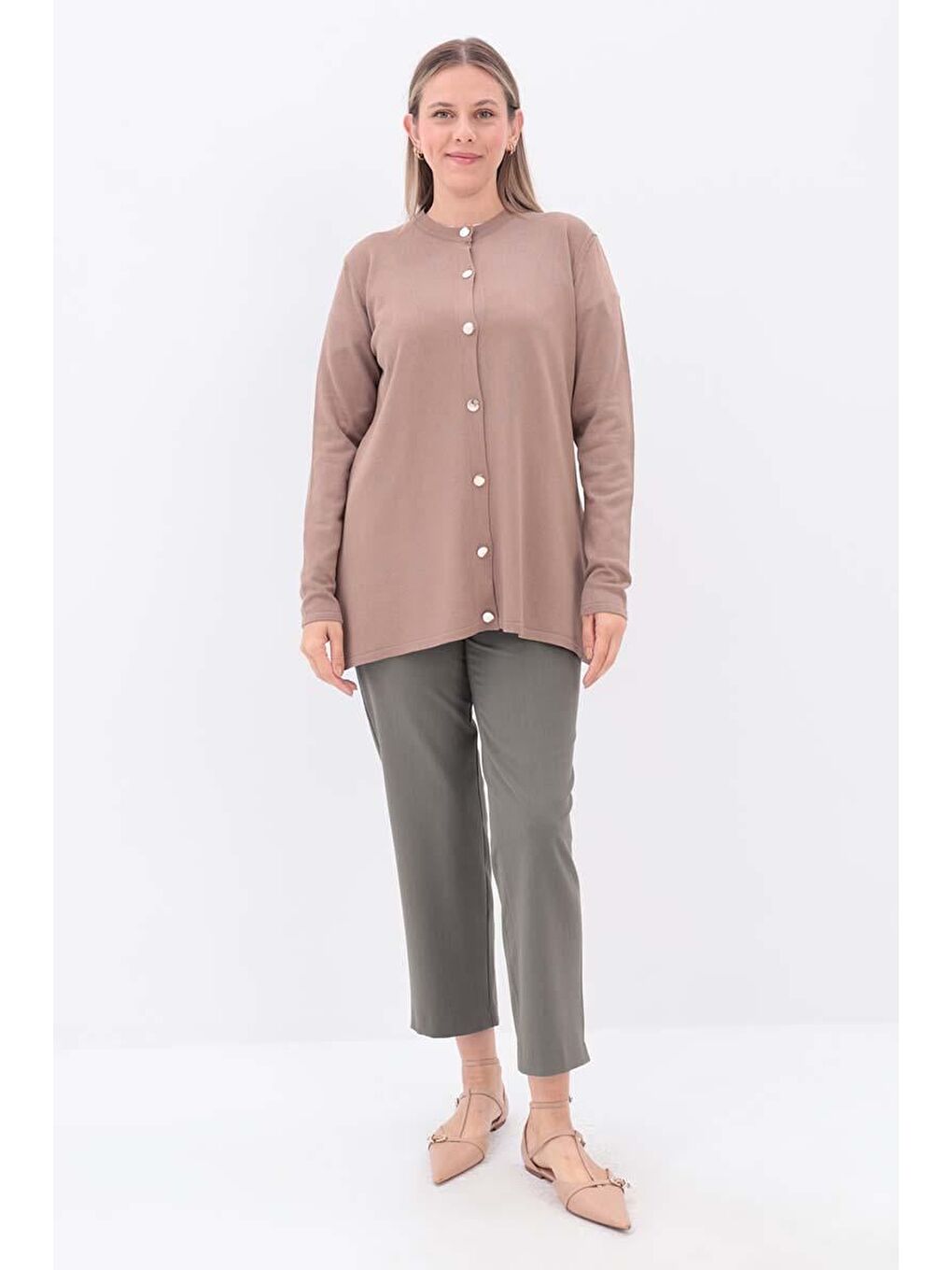 Bej Vizon-Düğmeli Triko Hırka-1