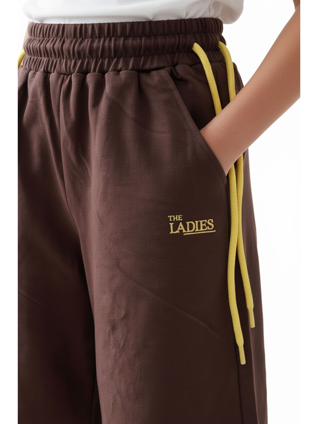 Kahverengi Kız Çocuk Bol Paça Beli Lastikli Nakışlı Kapri & Bağlamalı 25001-1