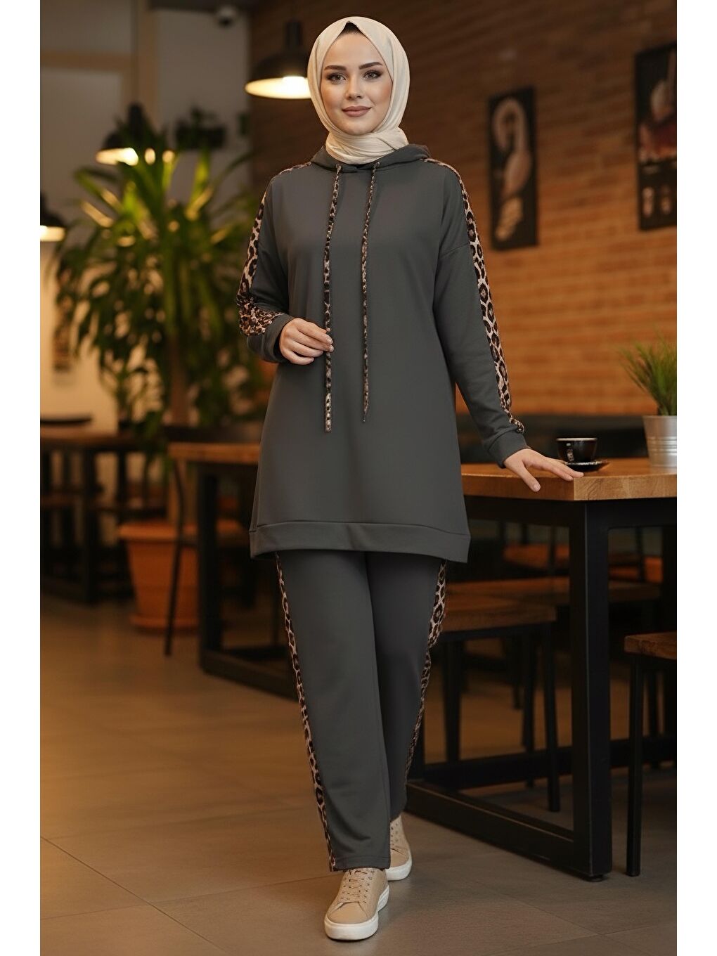 Gri Leopar Şerit Detaylı İki İplik İkili Takım Füme - 2051-FUME-1