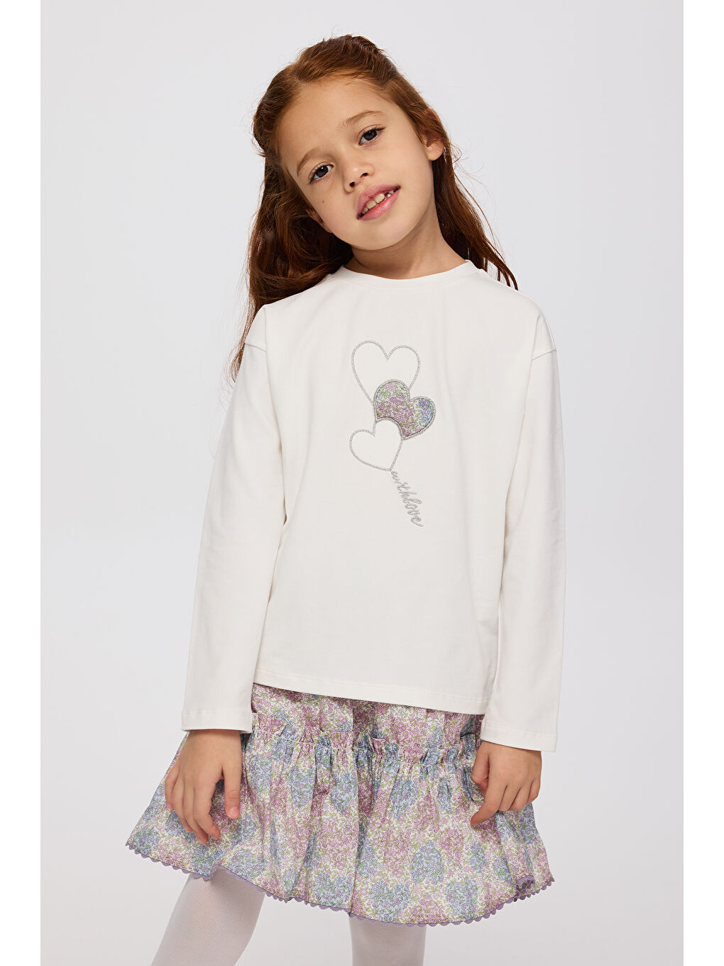 Beyaz Liberty Kumaş Nakış Detaylı Kız Çocuk Tişört-1