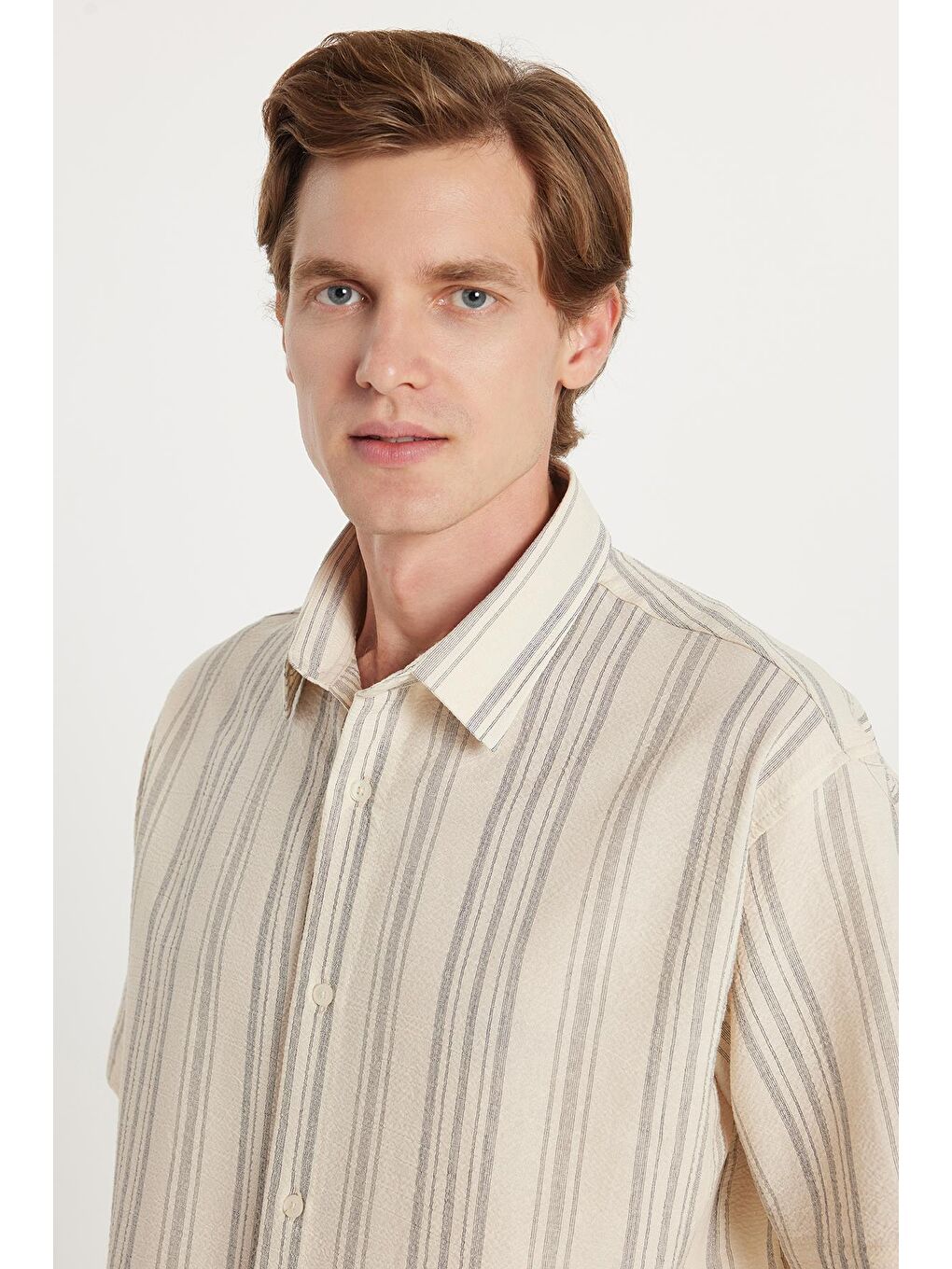 Karışık Erkek Relax Fit Rahat Kesim Kısa Kollu Çizgili Spor Yaka Gömlek-1