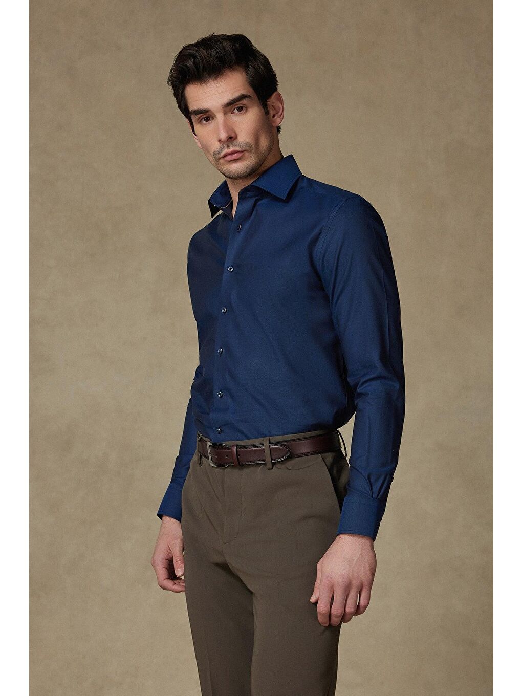 Fabio Non Iron Twill Pamuklu Comfort Fit Lacivert Klasik Yaka Erkek Düz %100 Pamuk Gömlek