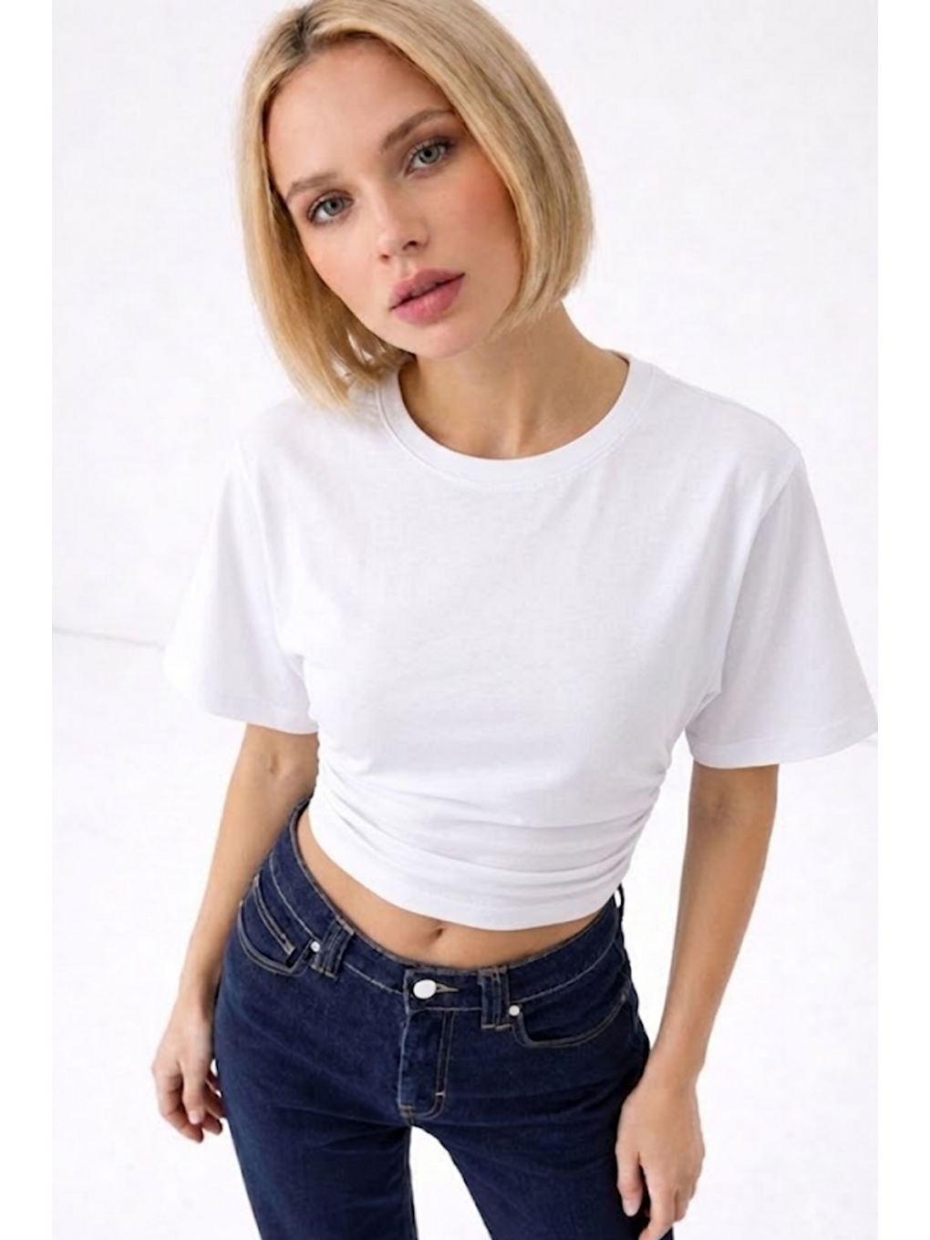 Kadın Fashion Slim Fit Beyaz Crop Tişört