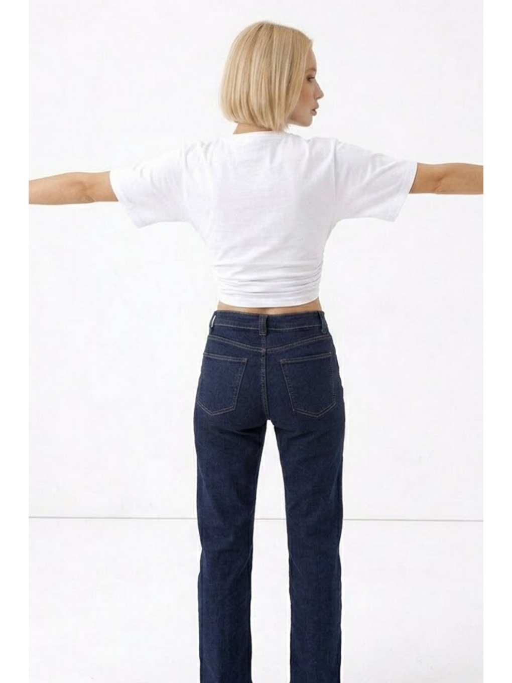 Kadın Fashion Slim Fit Beyaz Crop Tişört-5