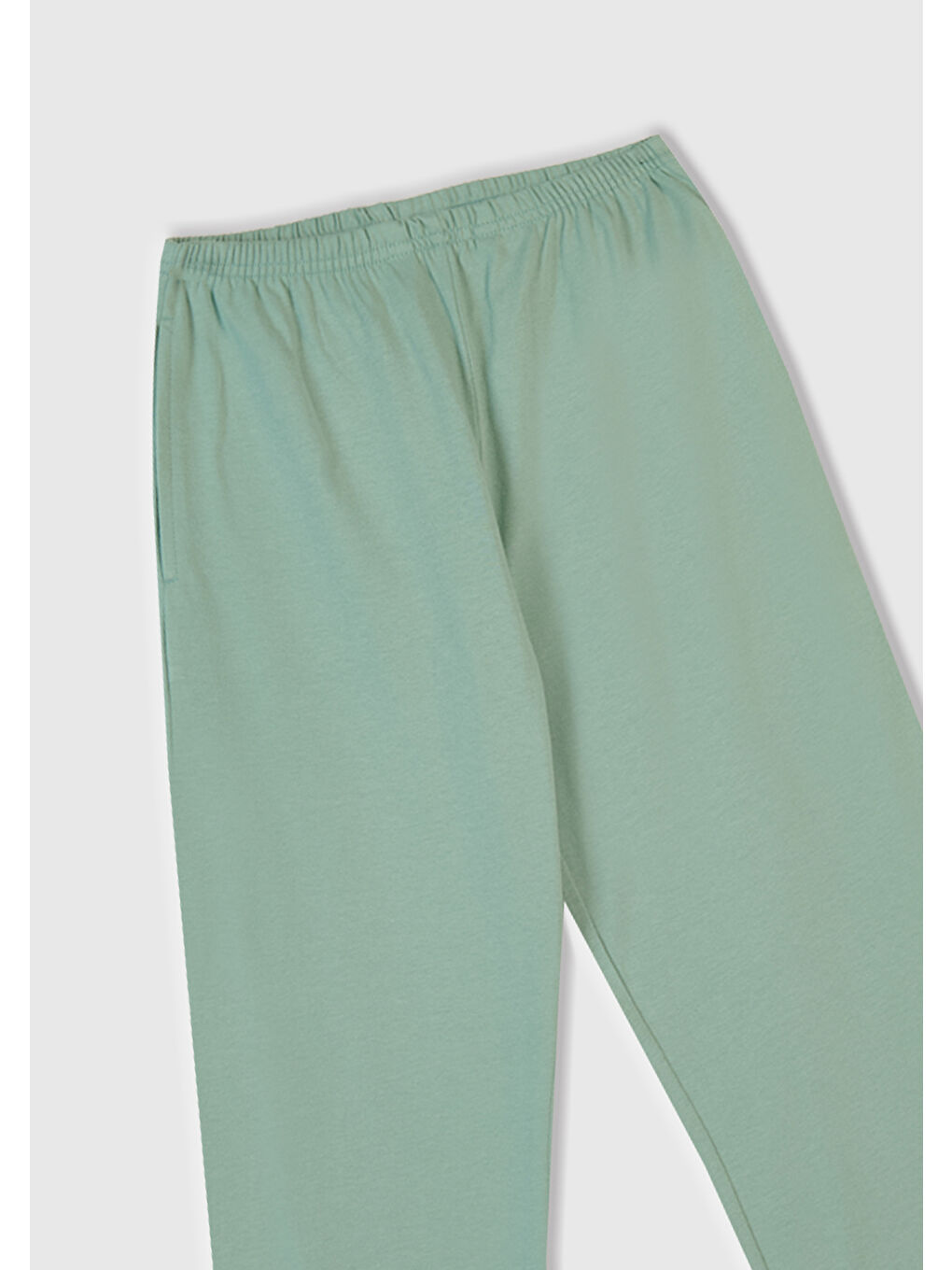 Erkek Çocuk Açık Yeşil Üstü Disney Baskılı Altı Paçası Lastikli Pijama Takımı-7