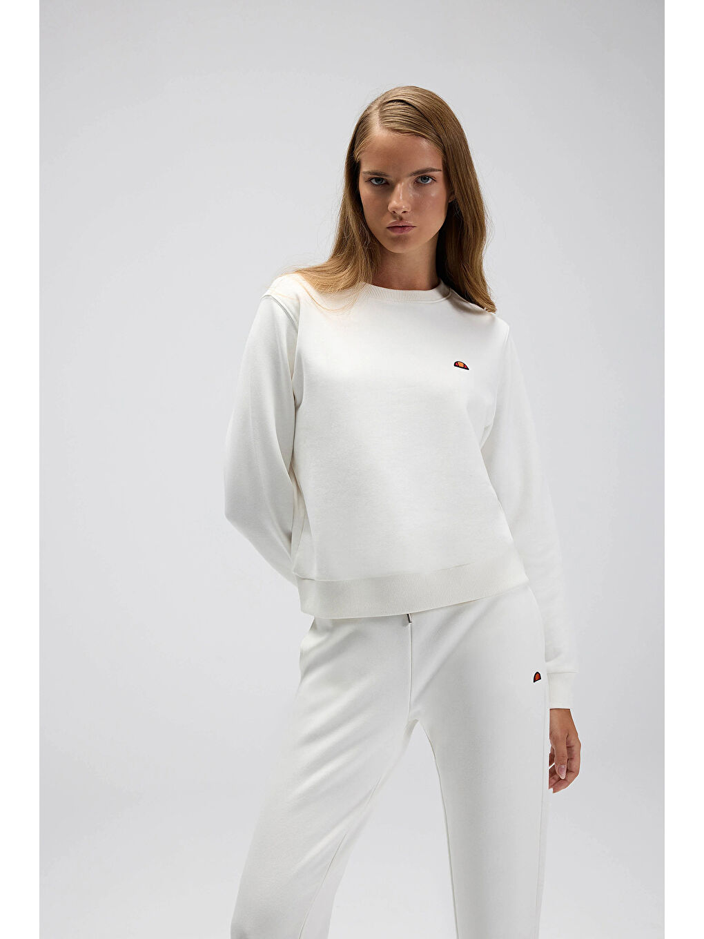 Beyaz Pamuklu Regular Fit Bisiklet Yaka Logolu Sweat Kadın EF553-OF-4