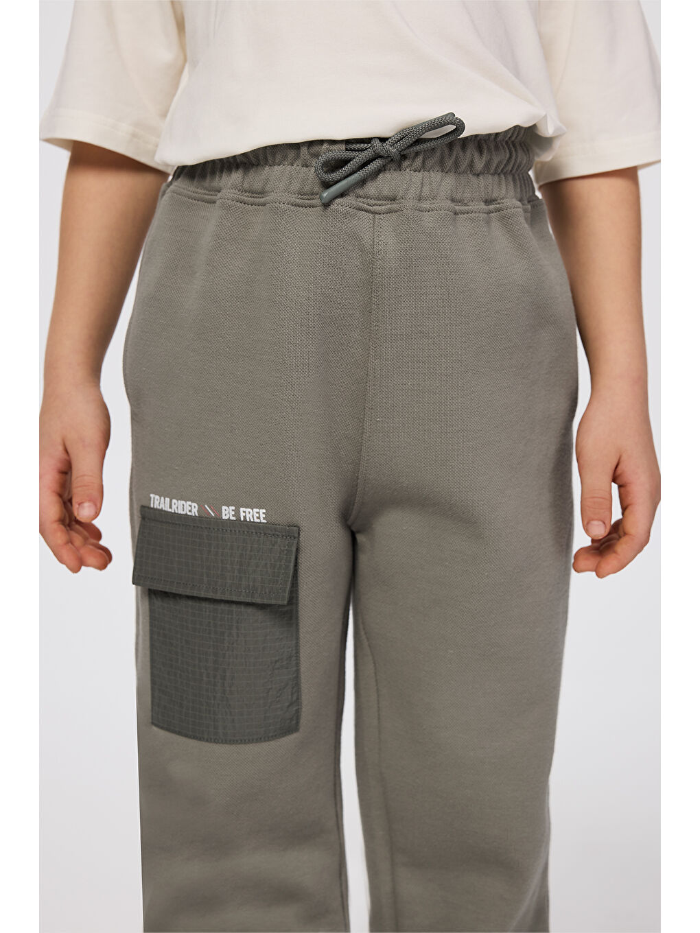 Erkek Çocuk Cepli Antrasit Eşofman Altı-1