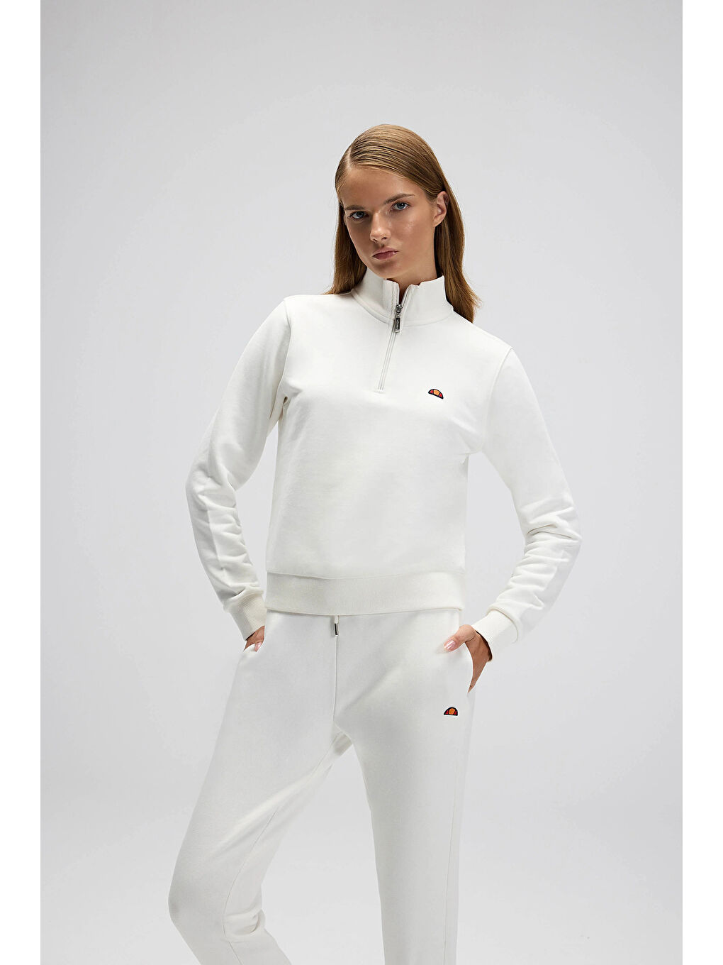 Beyaz Pamuklu Regular Fit Yarım Fermuarlı Dik Yaka Kadın Sweat EF557-OF-4