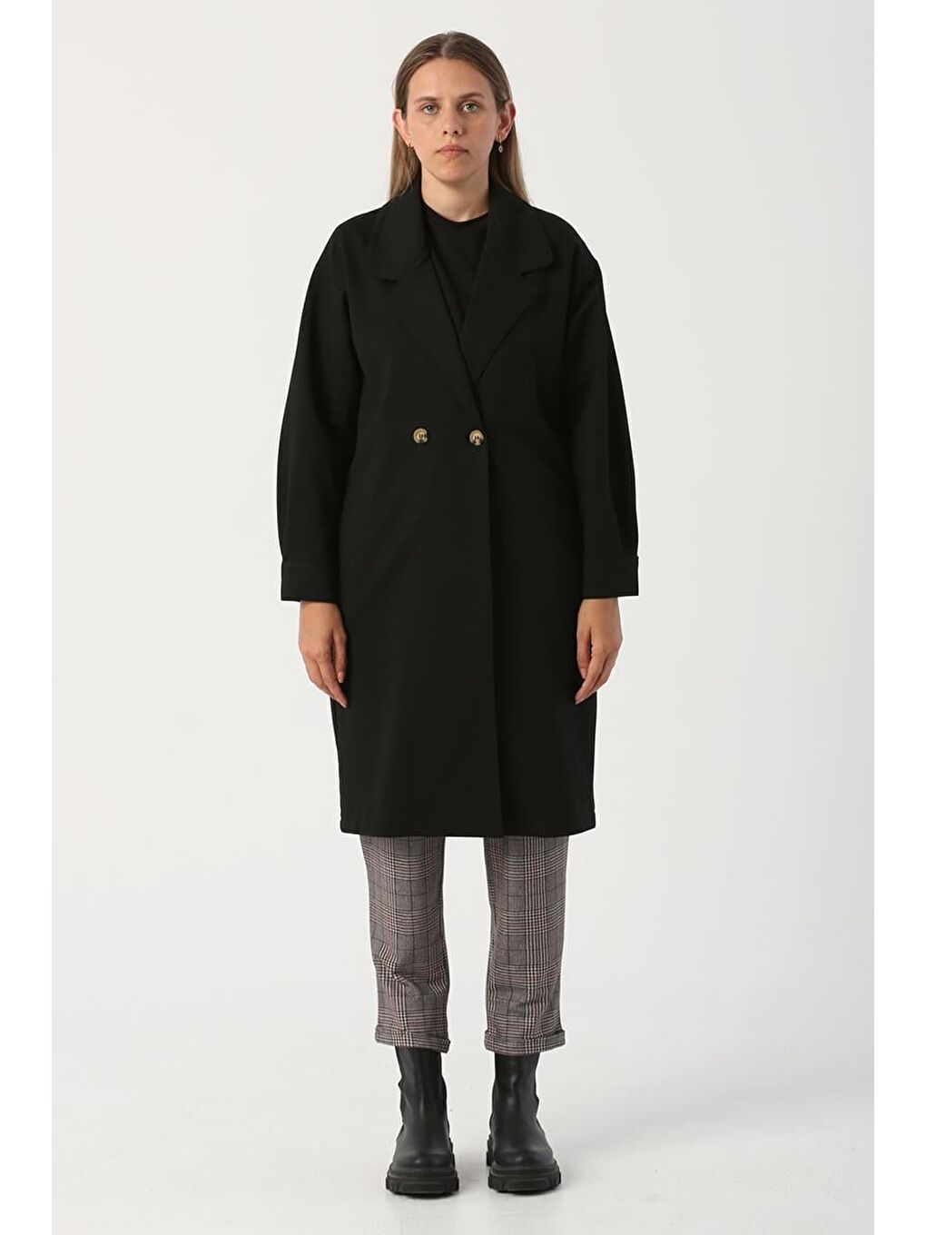 Siyah-Düğmeli Rahat Kalıp Örme Ceket-1