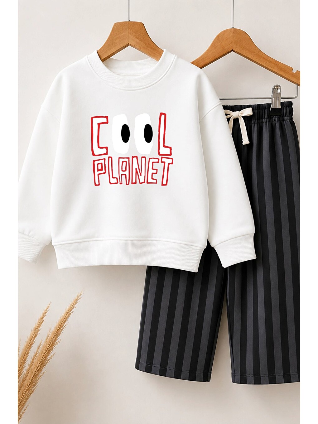 Erkek Çocuk Ekru Baskılı Sweatshirt Ve Antrasit Eşofman Alt Üst Takım-1