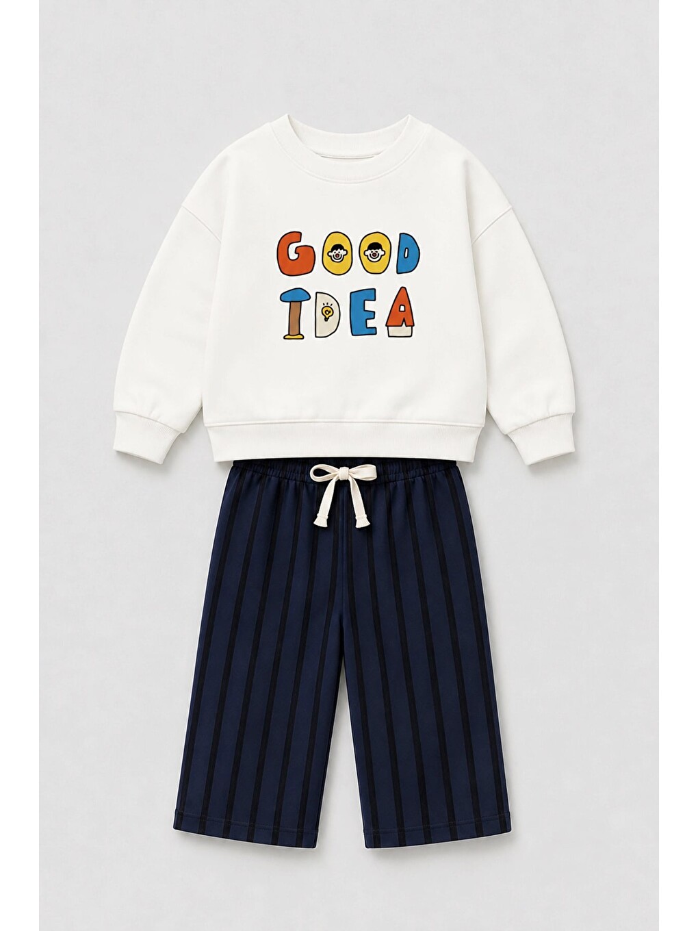 Erkek Çocuk Ekru Slogan Baskılı Sweatshirt Ve Lacivert Çizgili Eşofman Alt Üst Takım