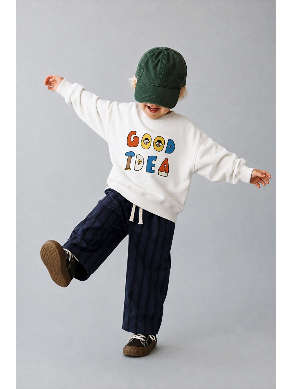Erkek Çocuk Ekru Slogan Baskılı Sweatshirt Ve Lacivert Çizgili Eşofman Alt Üst Takım-1