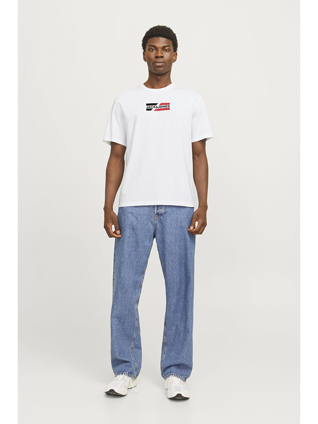 Beyaz Essentials Jjecorp % 100 Pamuk Regular Fit Logolu  Erkek Tişört 12268415-1