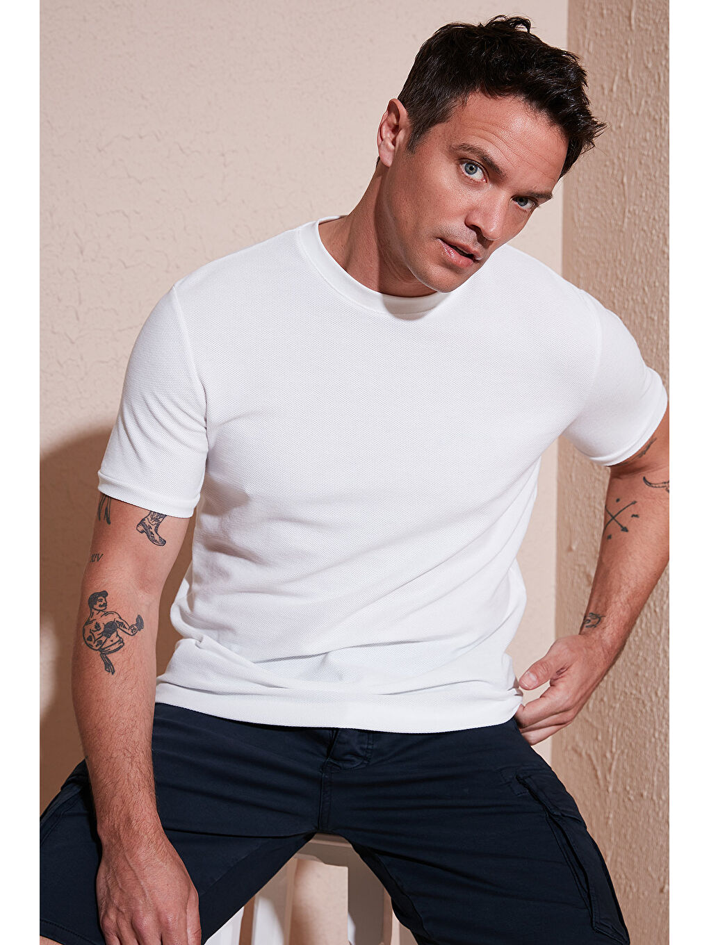 Ekru Pamuklu Bisiklet Yaka Basic Erkek Tişört 5902387