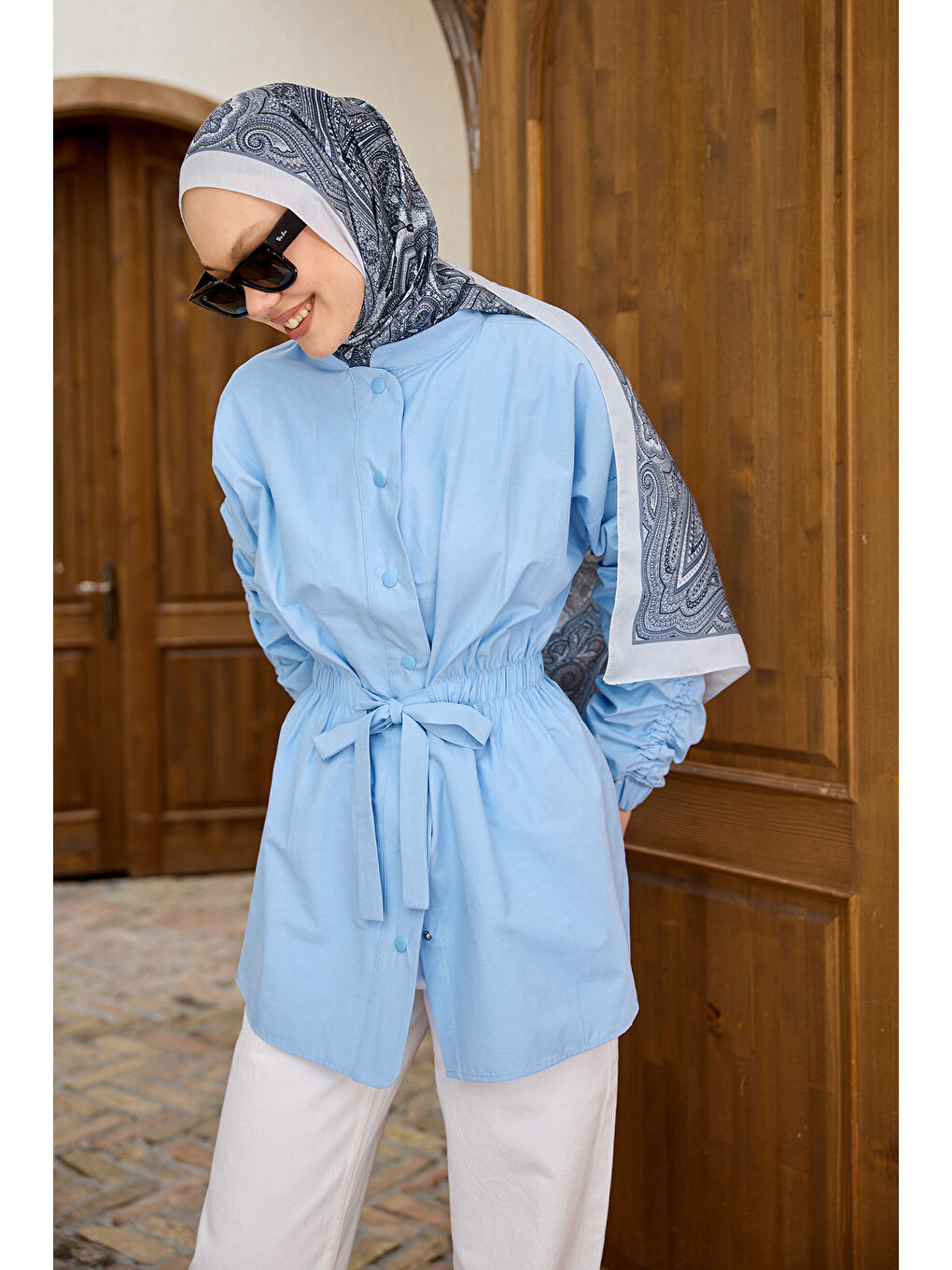 Kadın Kol Ve Bel Büzgülü Çıt Çıt Detaylı Gömlek Mavi