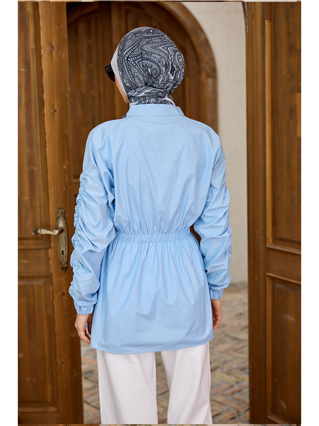 Kadın Kol Ve Bel Büzgülü Çıt Çıt Detaylı Gömlek Mavi-3