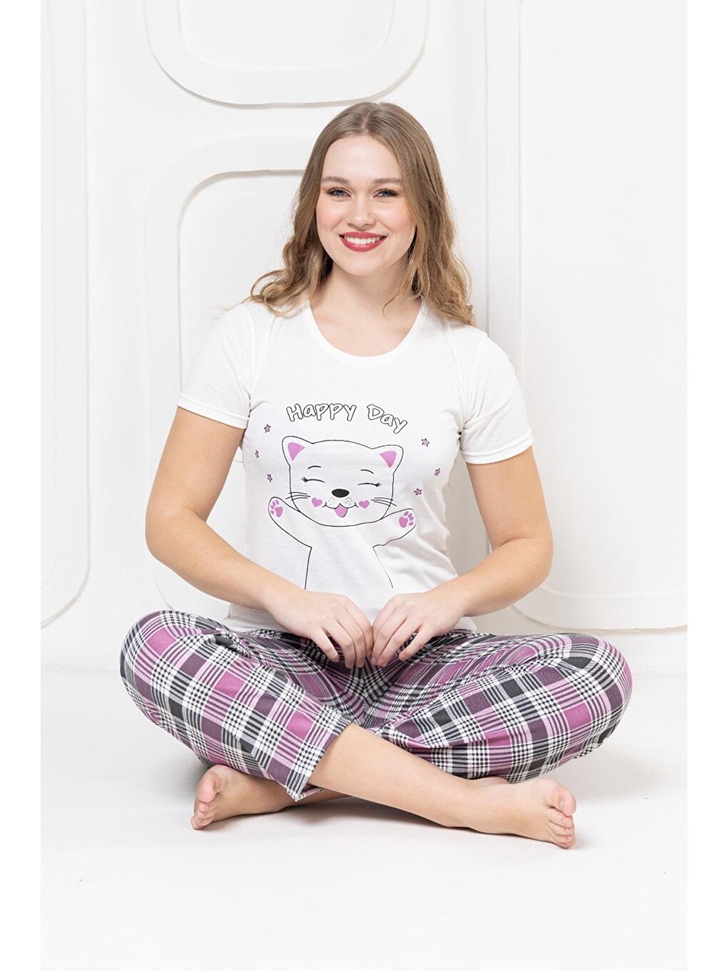 Beyaz Ayıcık Baskılı Bisiklet Yaka Pijama Takımı-1