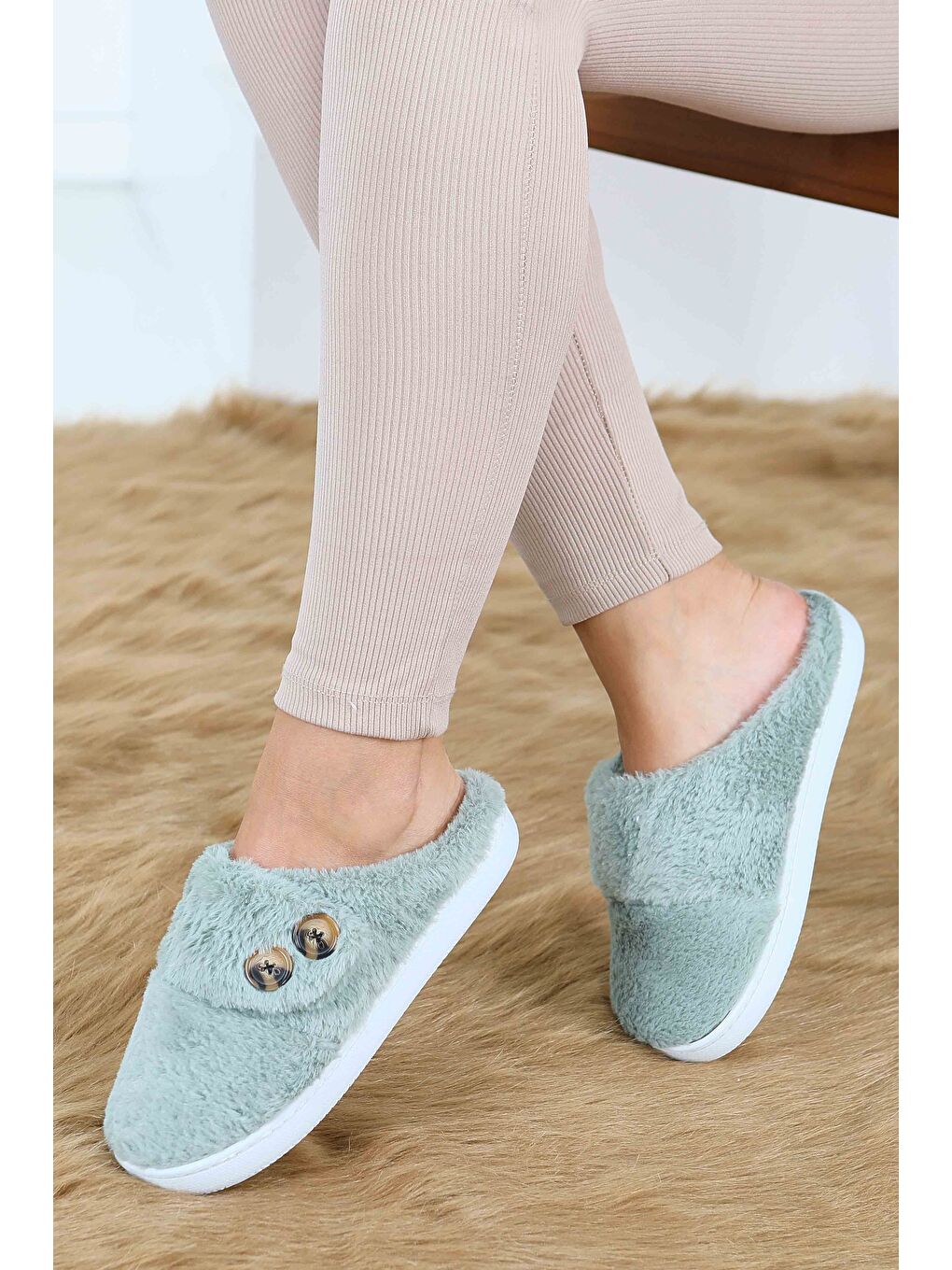 Yeşil Kadın Mint Düğmeli Düz Ev Terliği - 27777-MINT