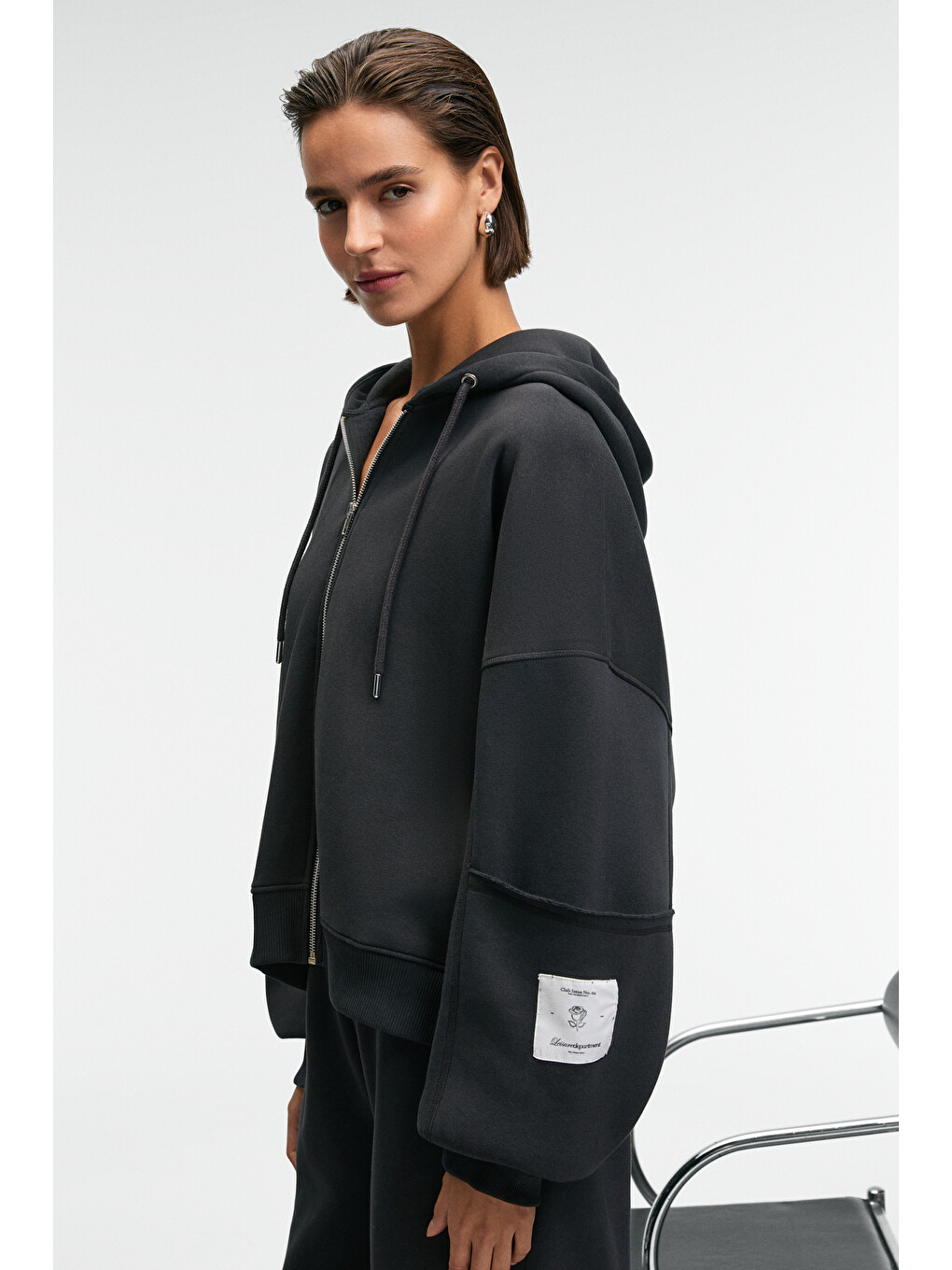 Antrasit VIVIENNE Kadın Metal Fermuarlı Kapüşonlu Kolda Süs Etiket Ve Cep Detaylı ANTRASİT Sweatshirt-2