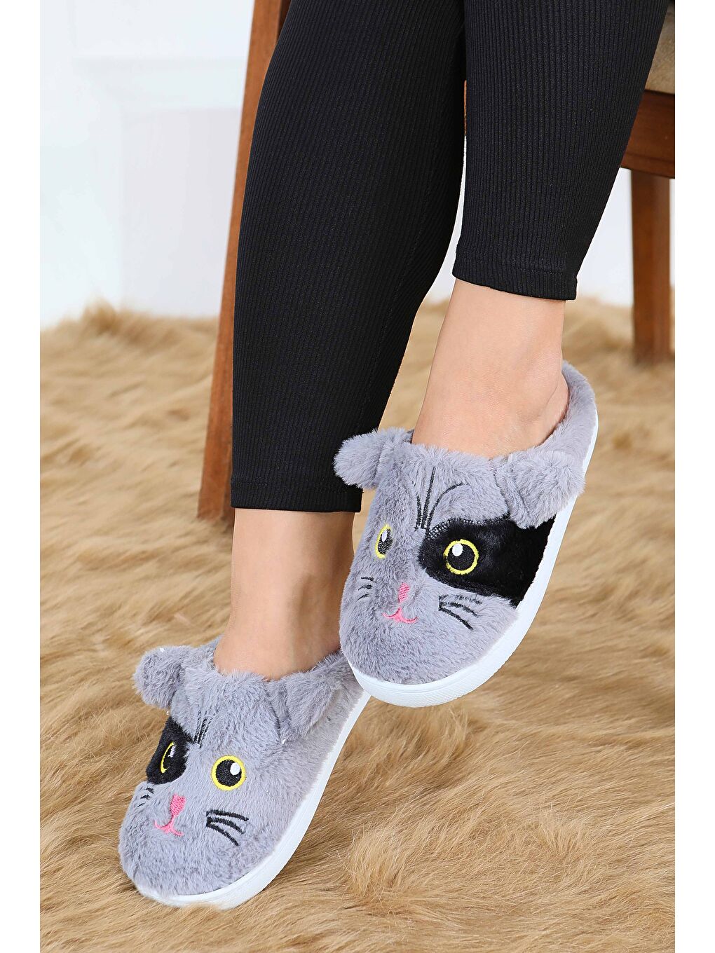 Kadın Gri Kedi İşleme Detaylı Ev Terliği - 27778-GRI-1