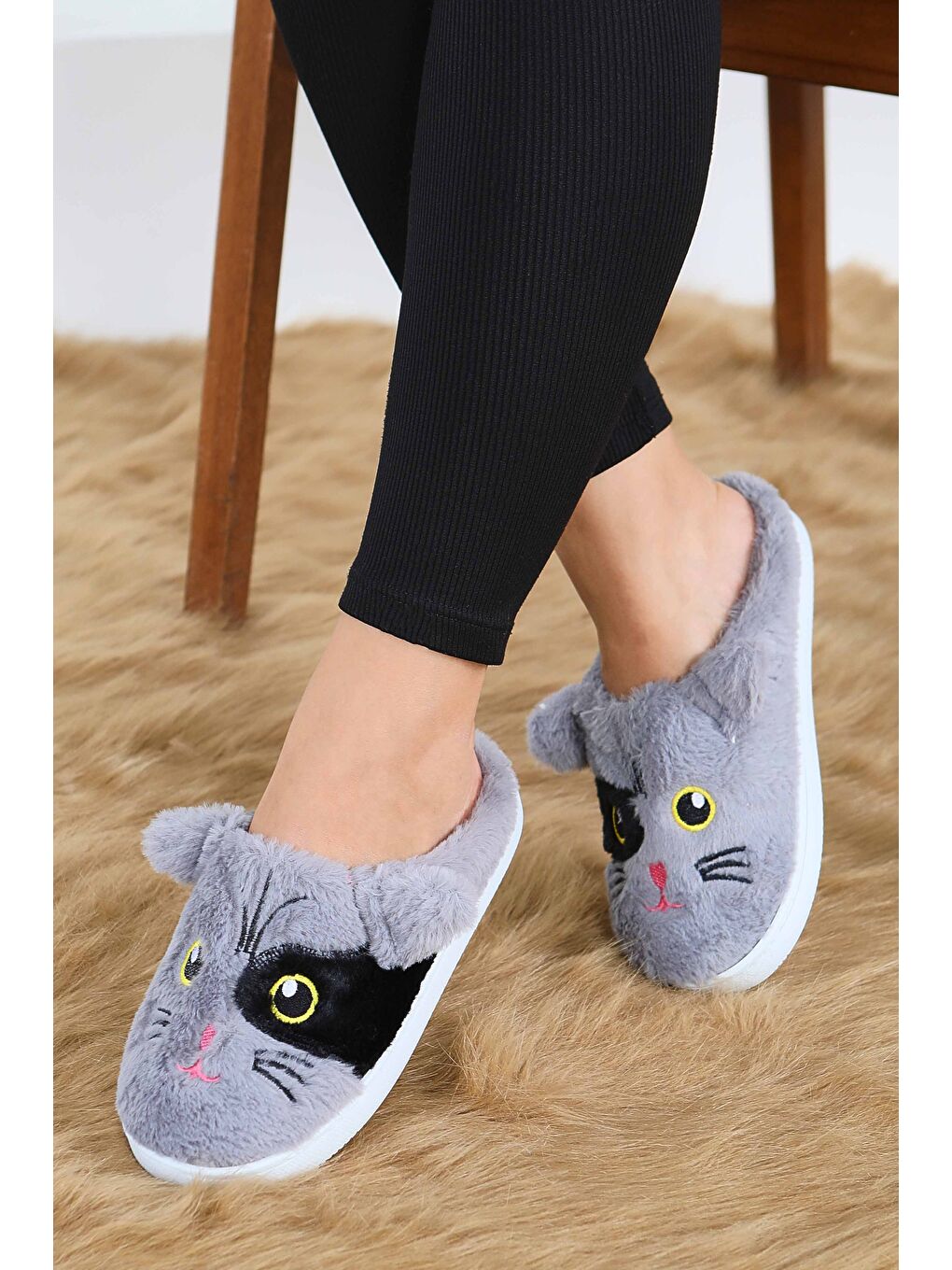 Kadın Gri Kedi İşleme Detaylı Ev Terliği - 27778-GRI-2