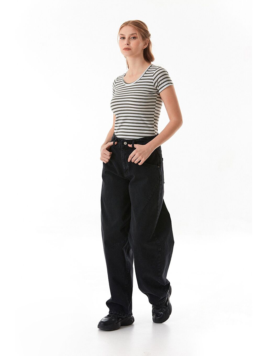 Siyah Beli Tokalı Baggy Jean-1