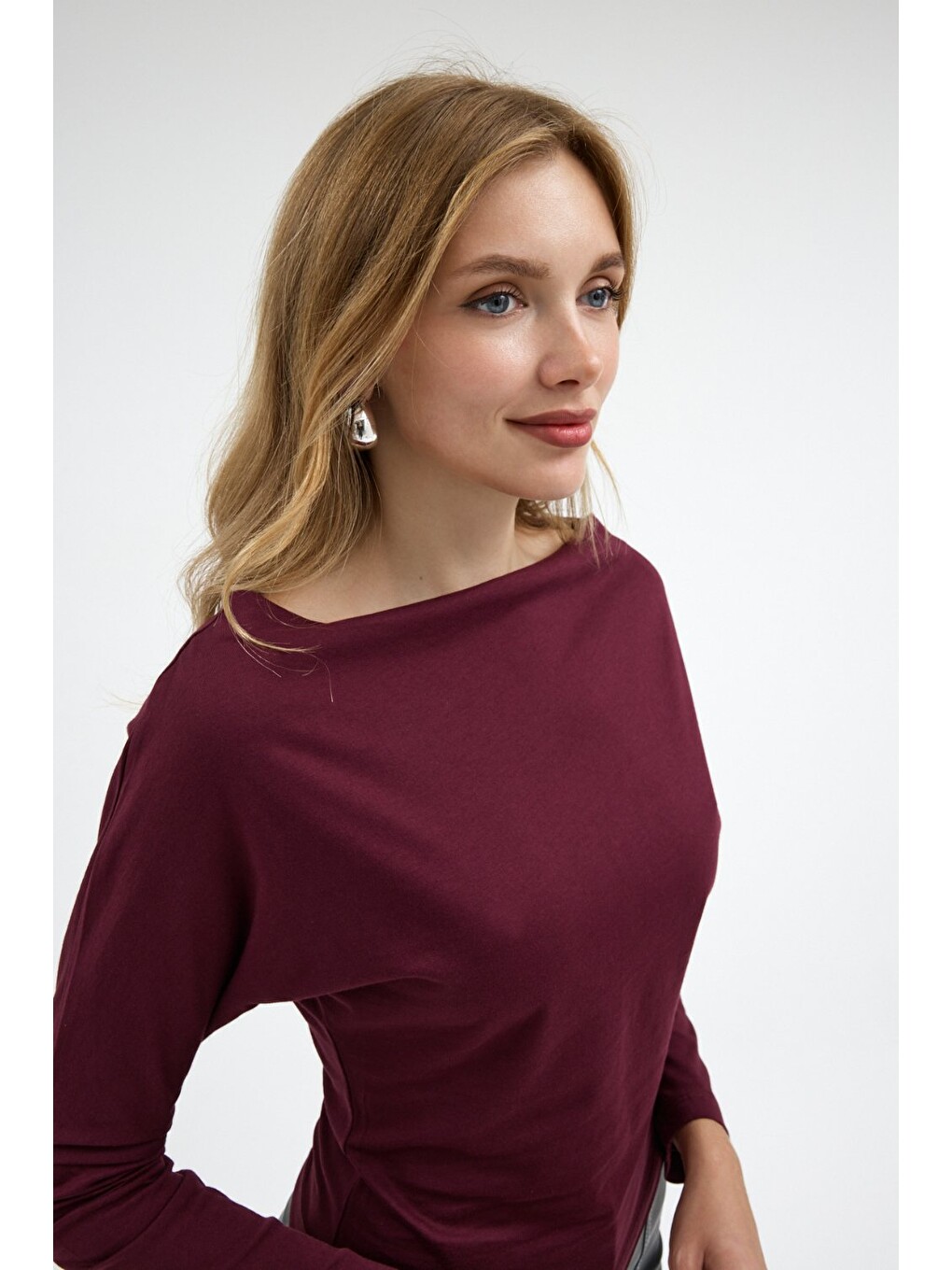 Kadın Kayık Yaka Basic Dar Bordo Bluz-3